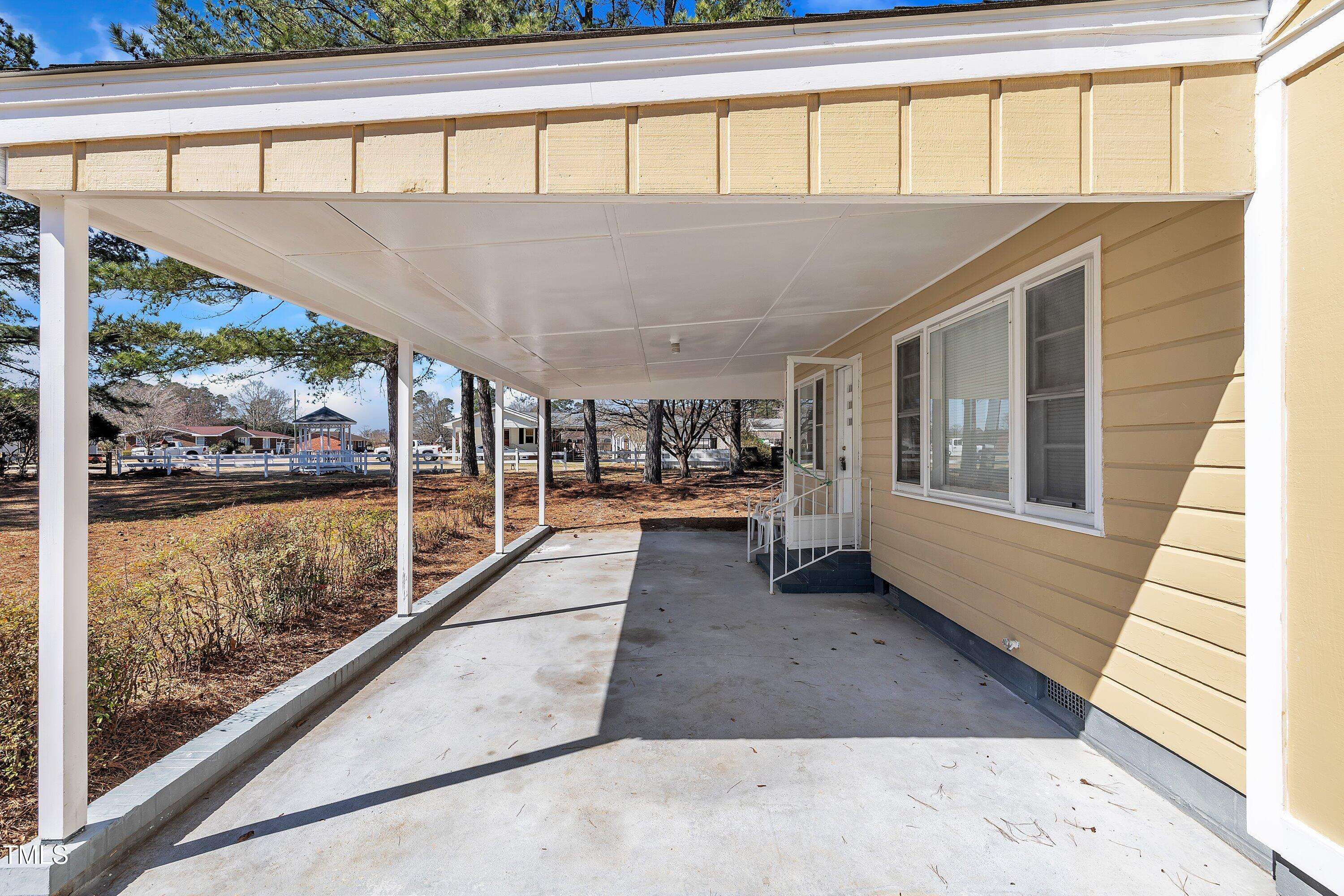 Dunn, NC 28334,1403 Fairground Road Road