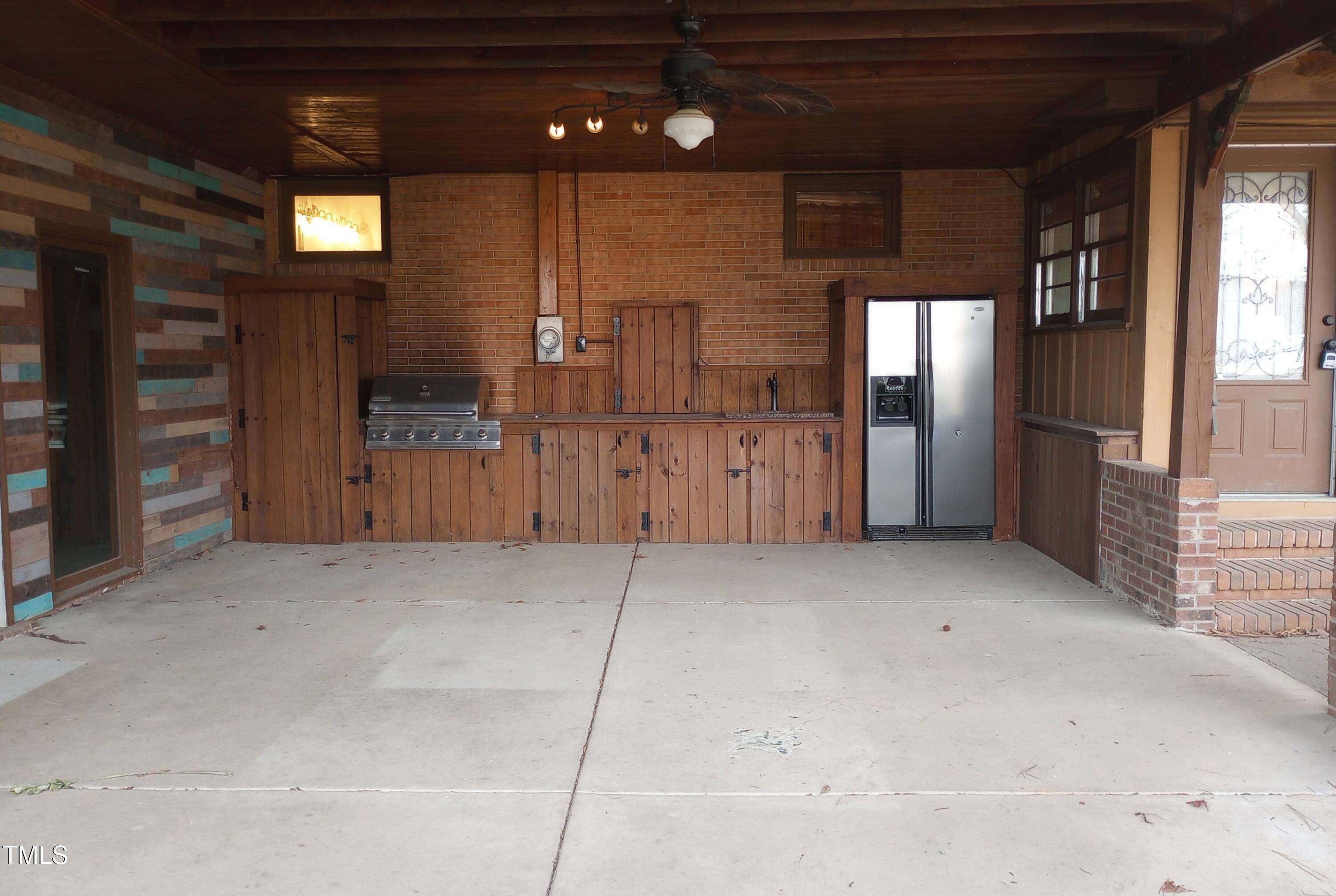 Dunn, NC 28334,410 W Barrington Street