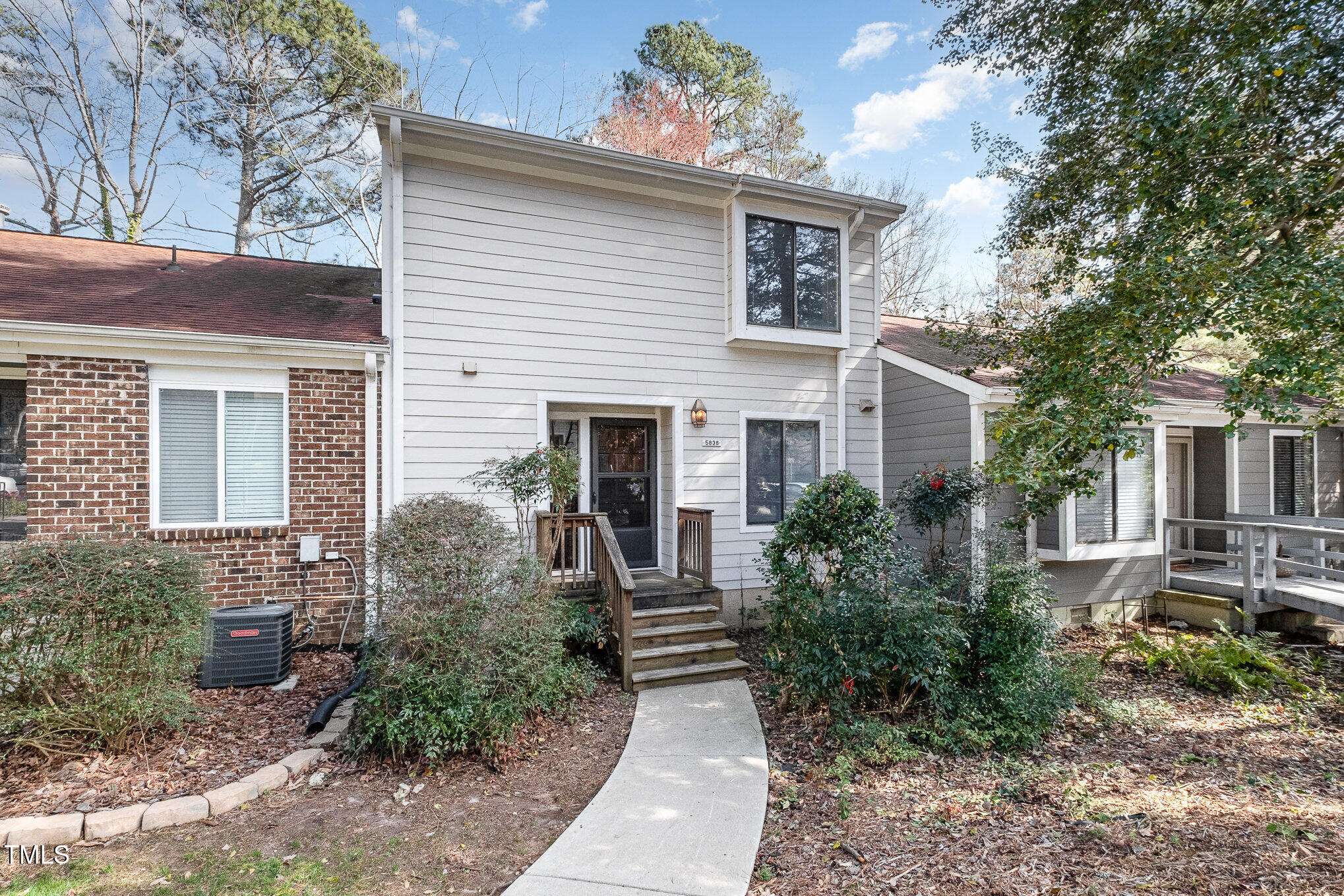 Raleigh, NC 27609,5838 Whitebud Drive