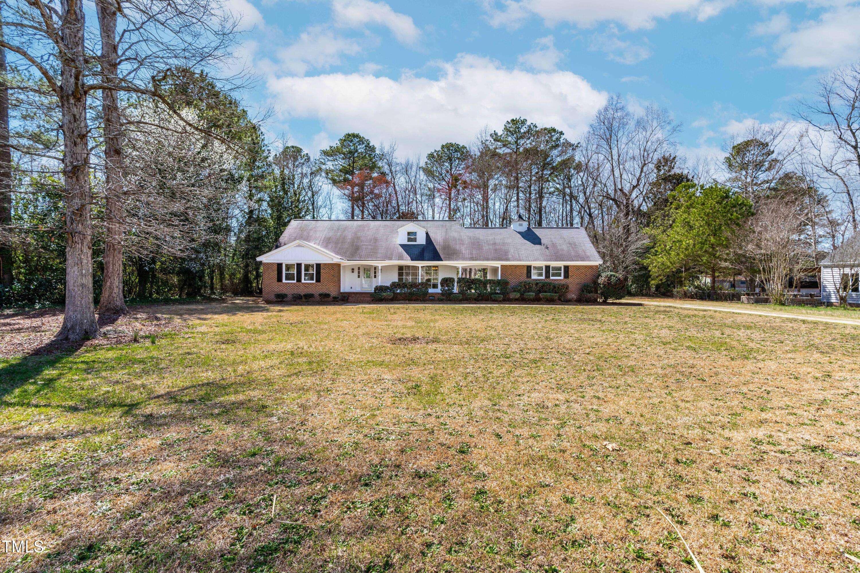 Kenly, NC 27542,411 E 2nd Street