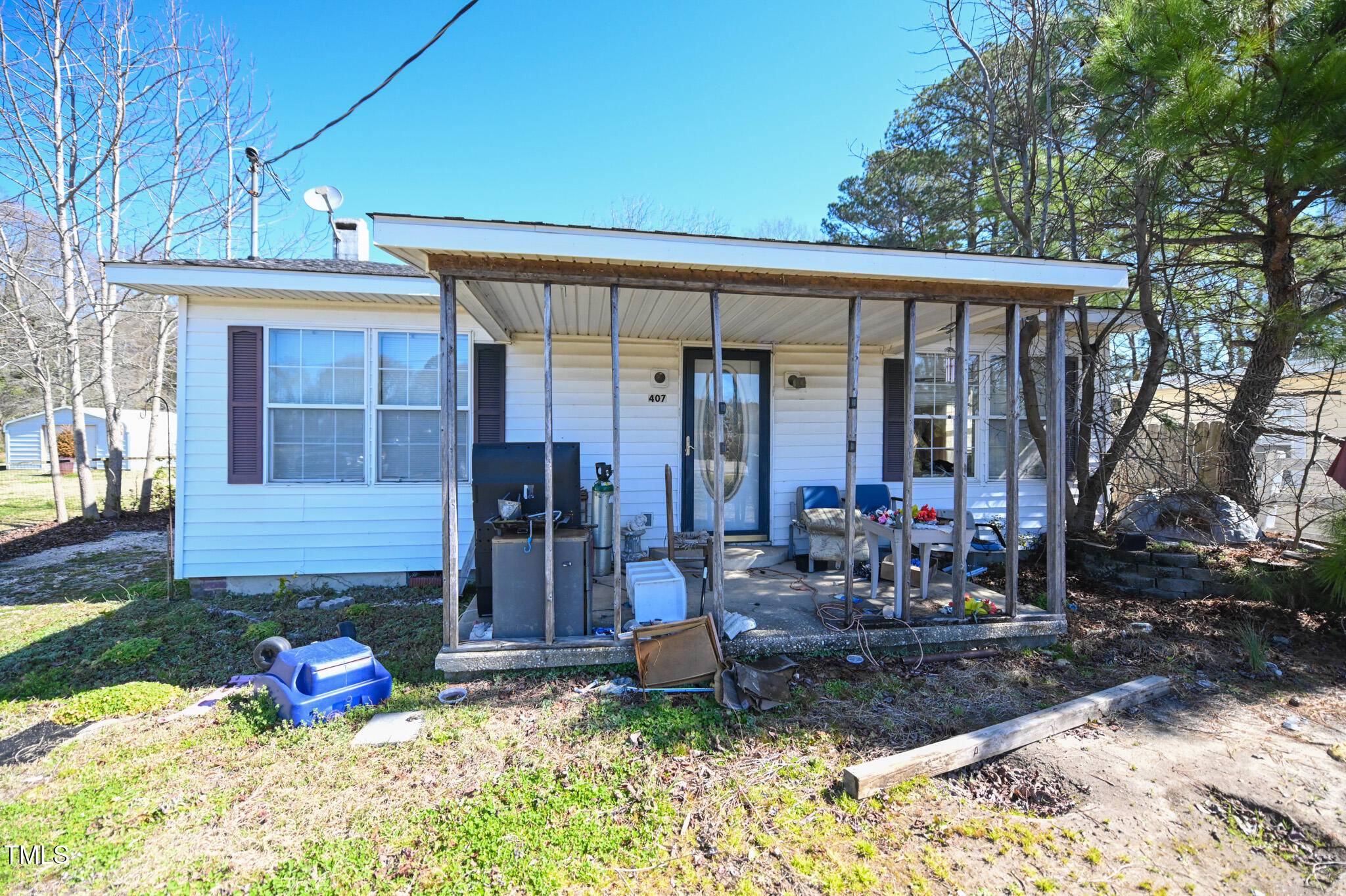 Dunn, NC 28334,407 Iris Bryant Road