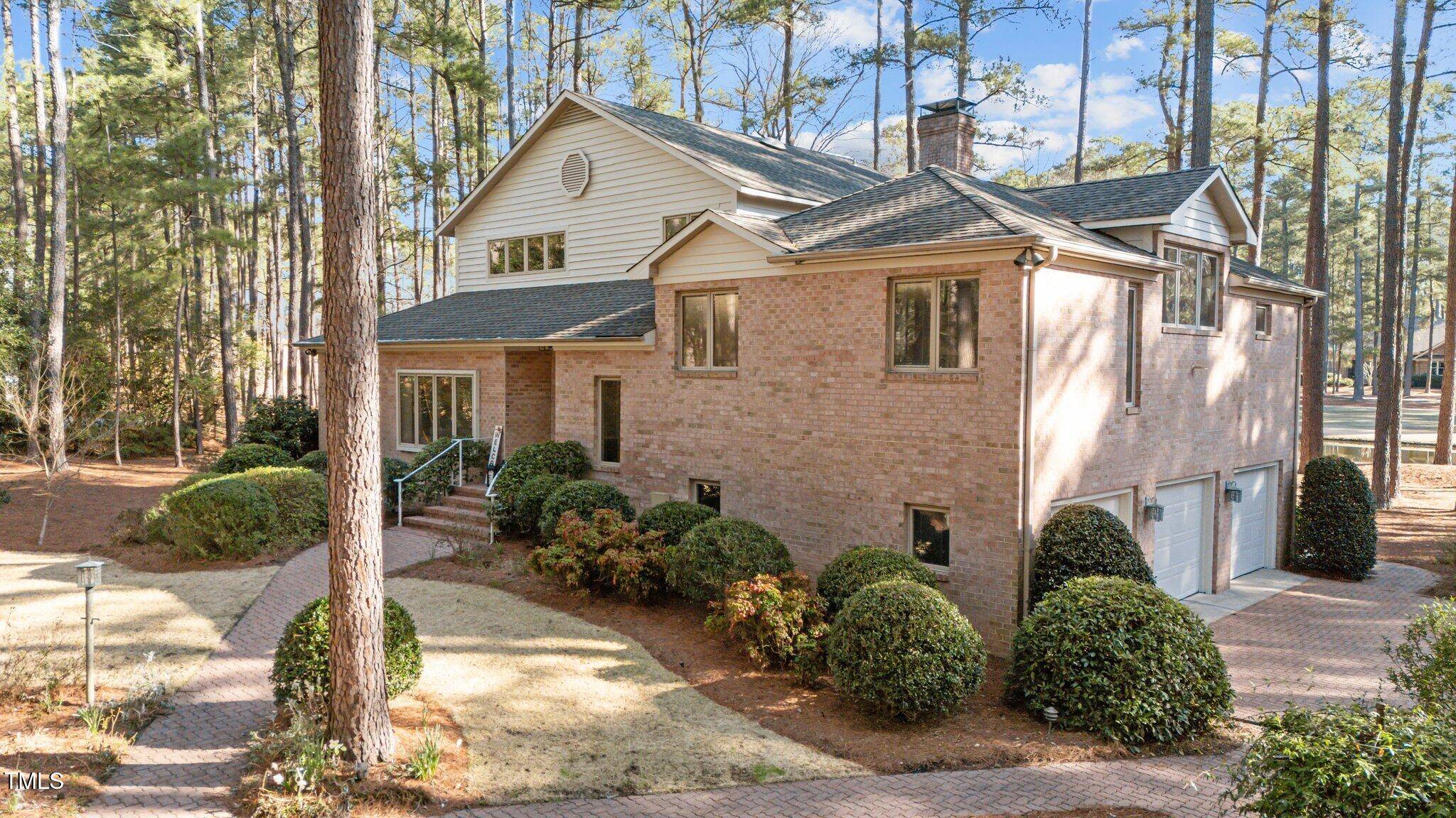 Pinehurst, NC 28374,17 Mcmichael Drive
