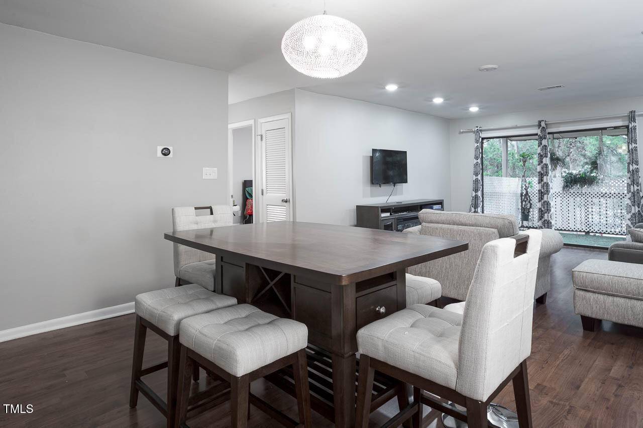 Raleigh, NC 27609,543 Pine Ridge Place