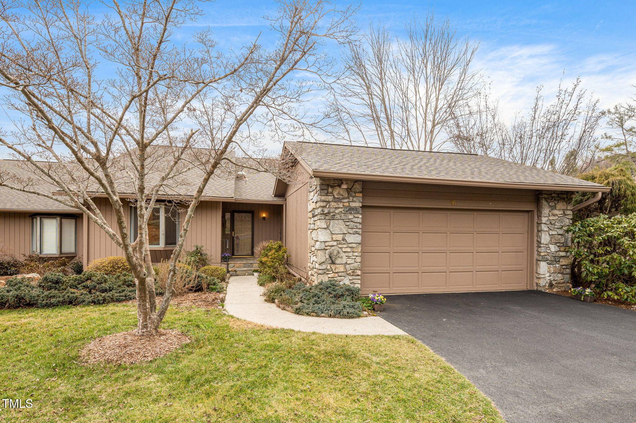 Asheville, NC 28804,16 Ridgeview Drive