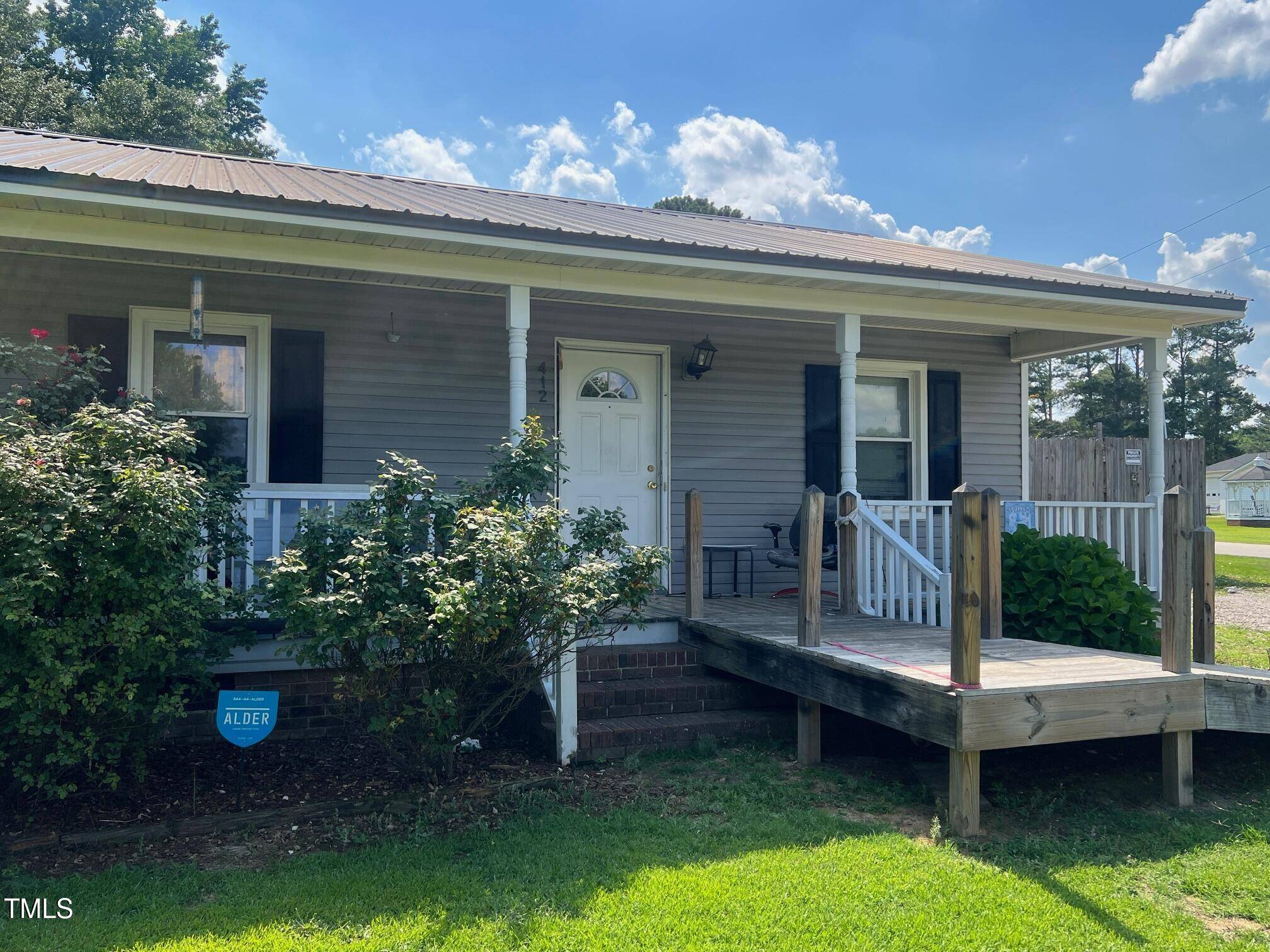 Dunn, NC 28334,412 Nc-82