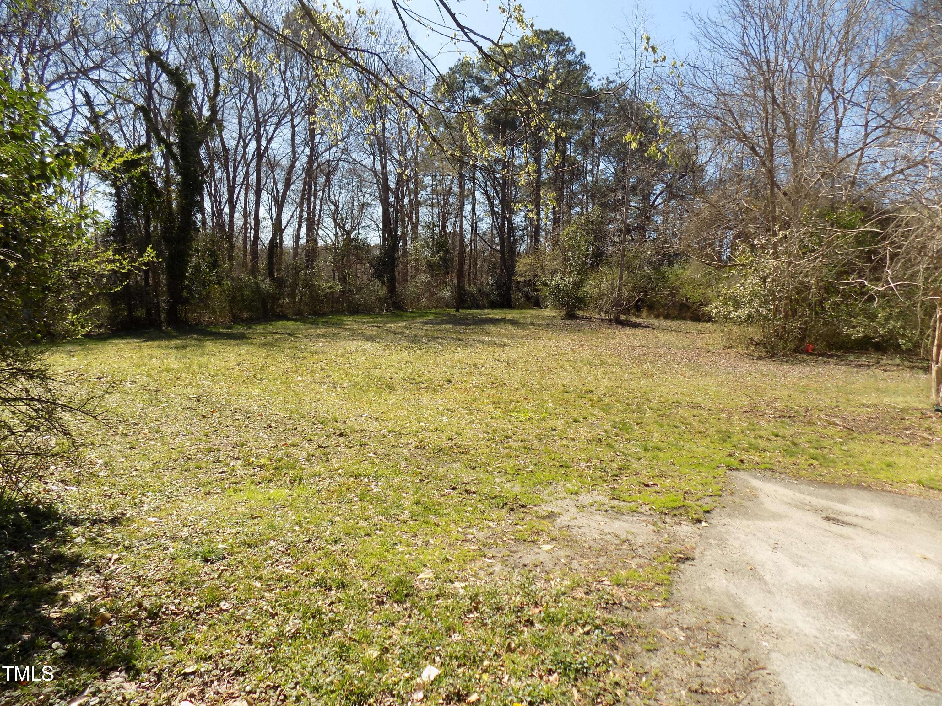 Louisburg, NC 27549,303 King Street