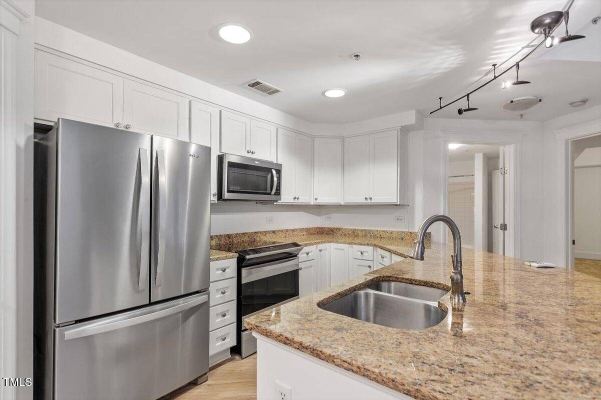 Raleigh, NC 27603,222 Glenwood Avenue #218