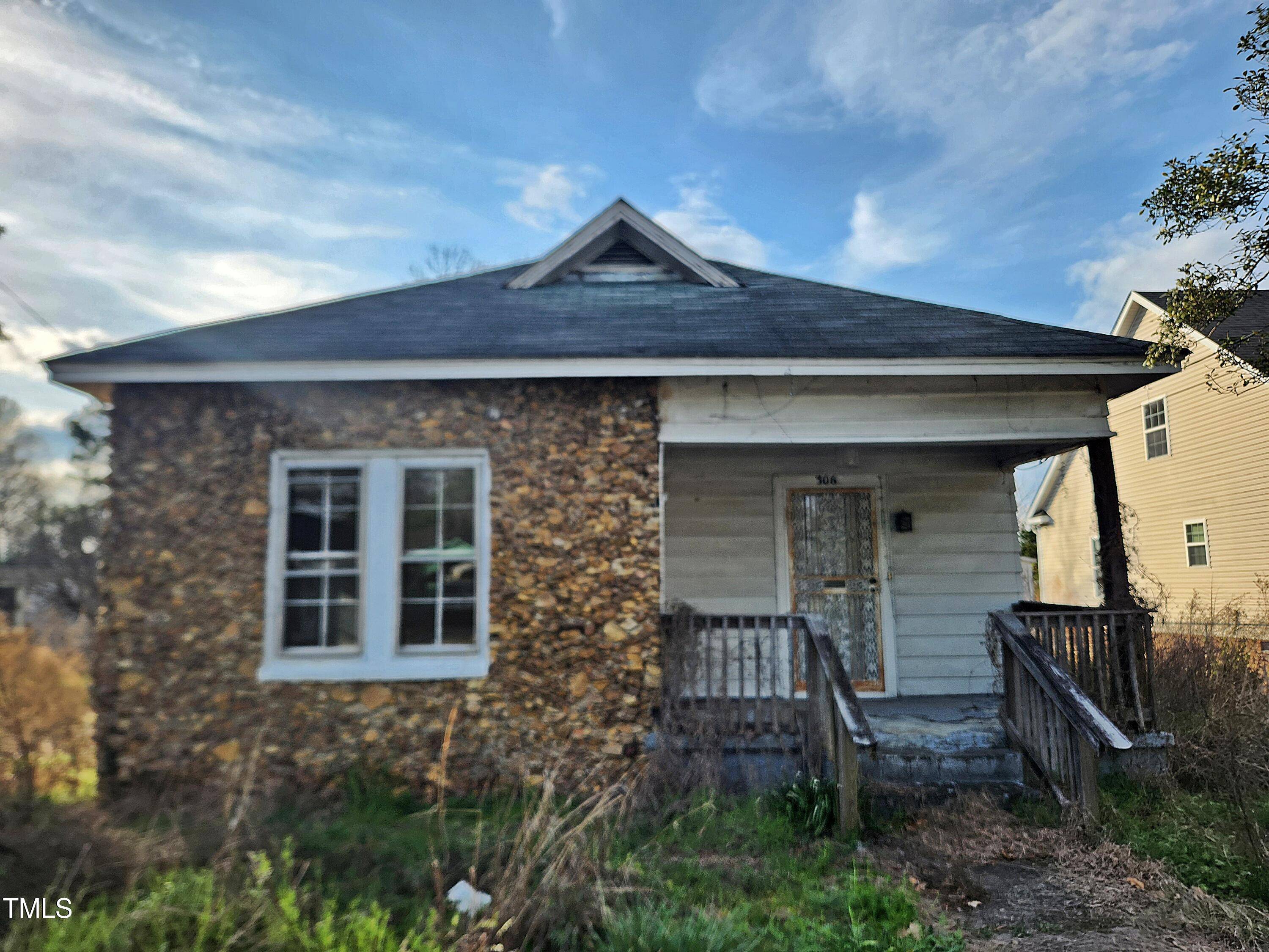 Smithfield, NC 27577,306 Martin Luther King Jr Drive