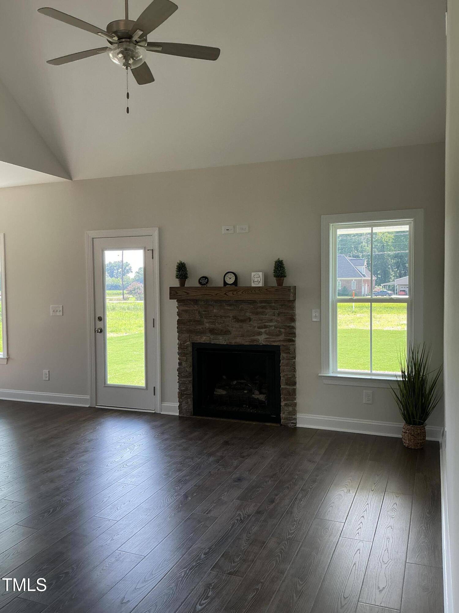 Benson, NC 27504,1039 N Lincoln Street