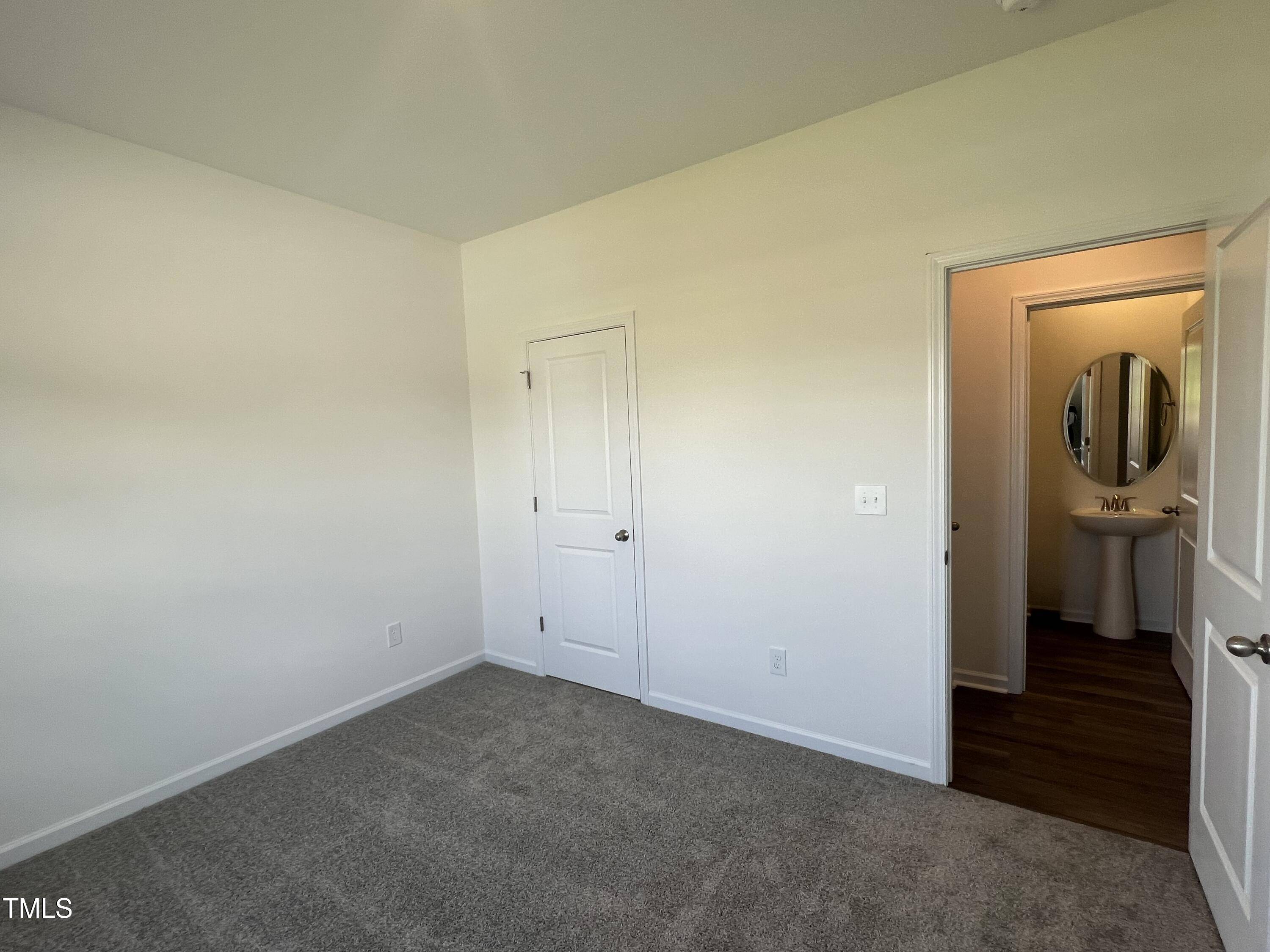 Raeford, NC 28376,320 Traveller Way