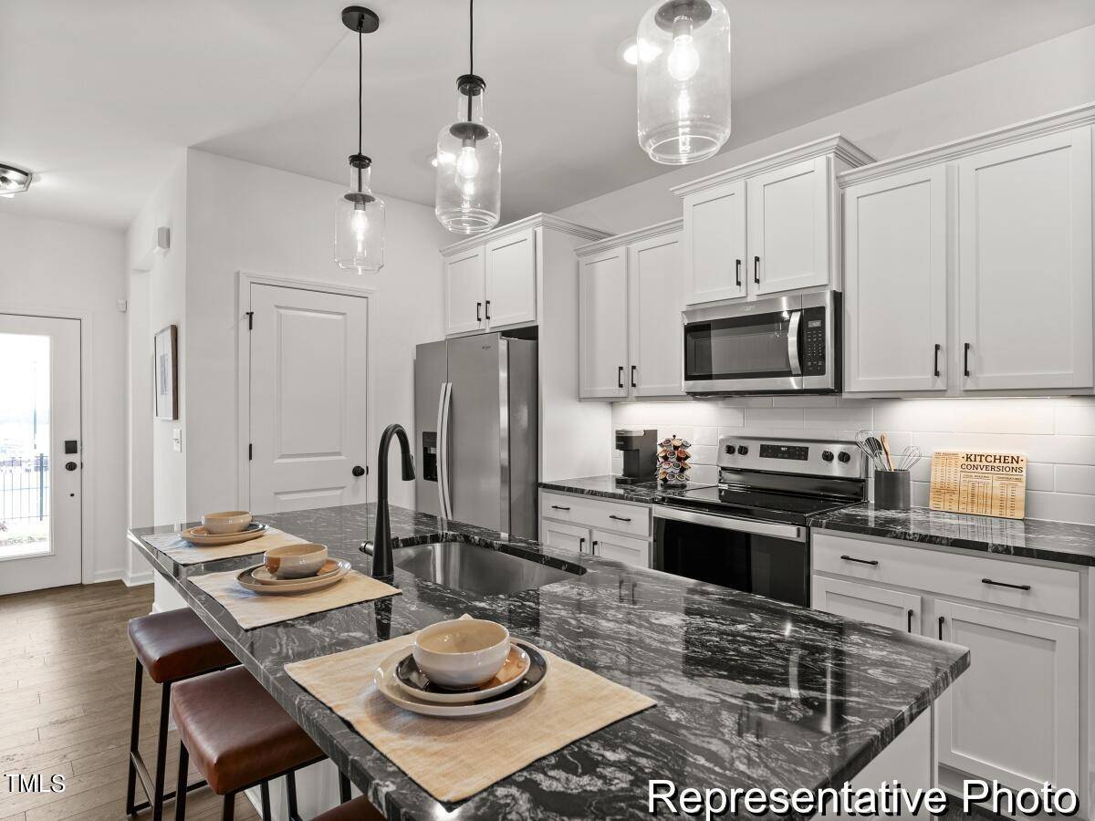 Clayton, NC 27527,141 N District Avenue #295