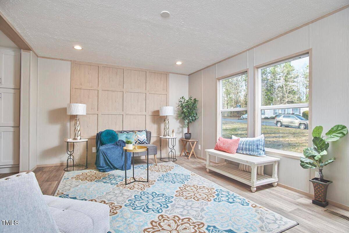 Sanford, NC 27332,48 Bone Oak
