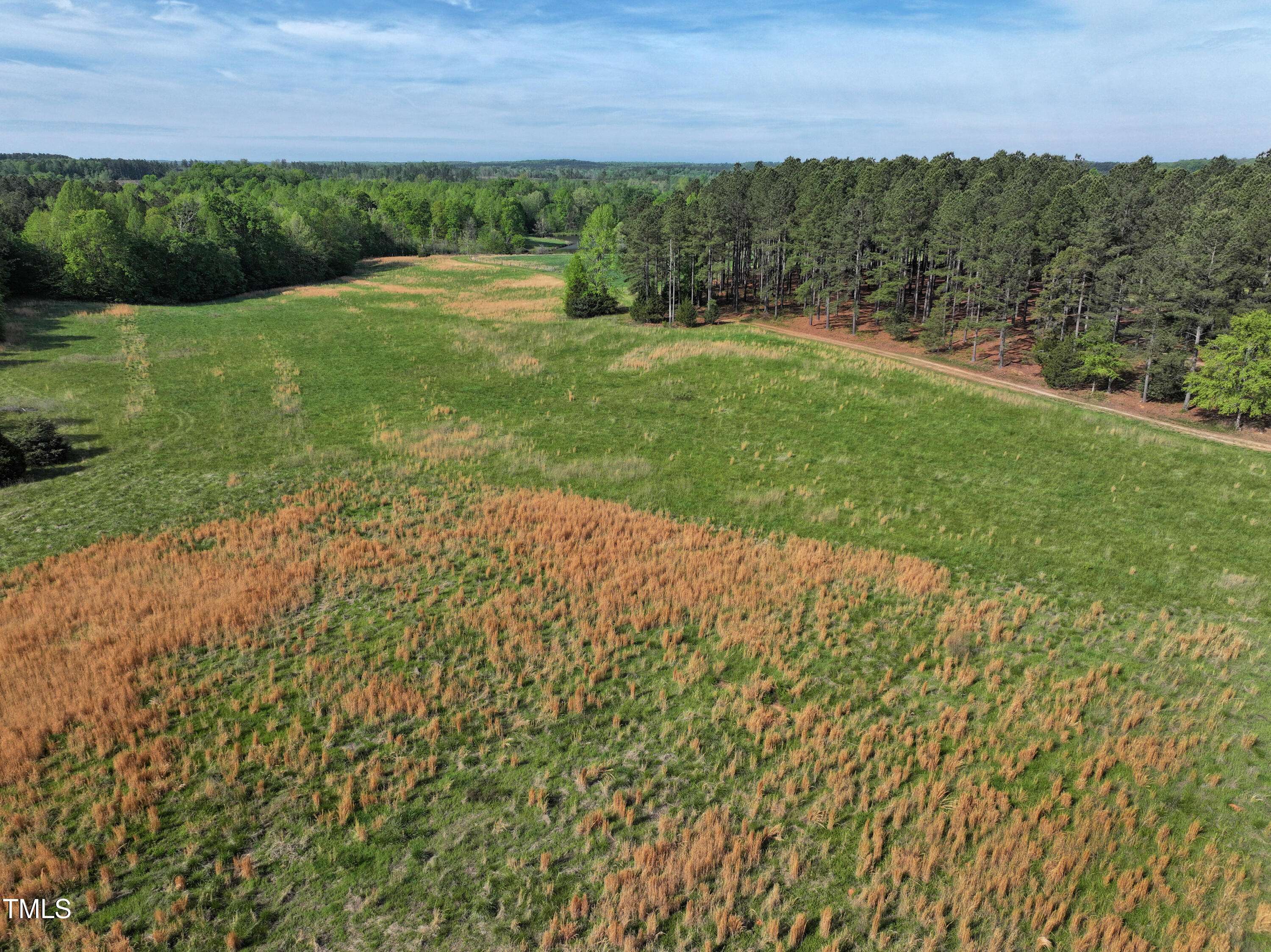Bullock, NC 27507,480 Deer Hollow