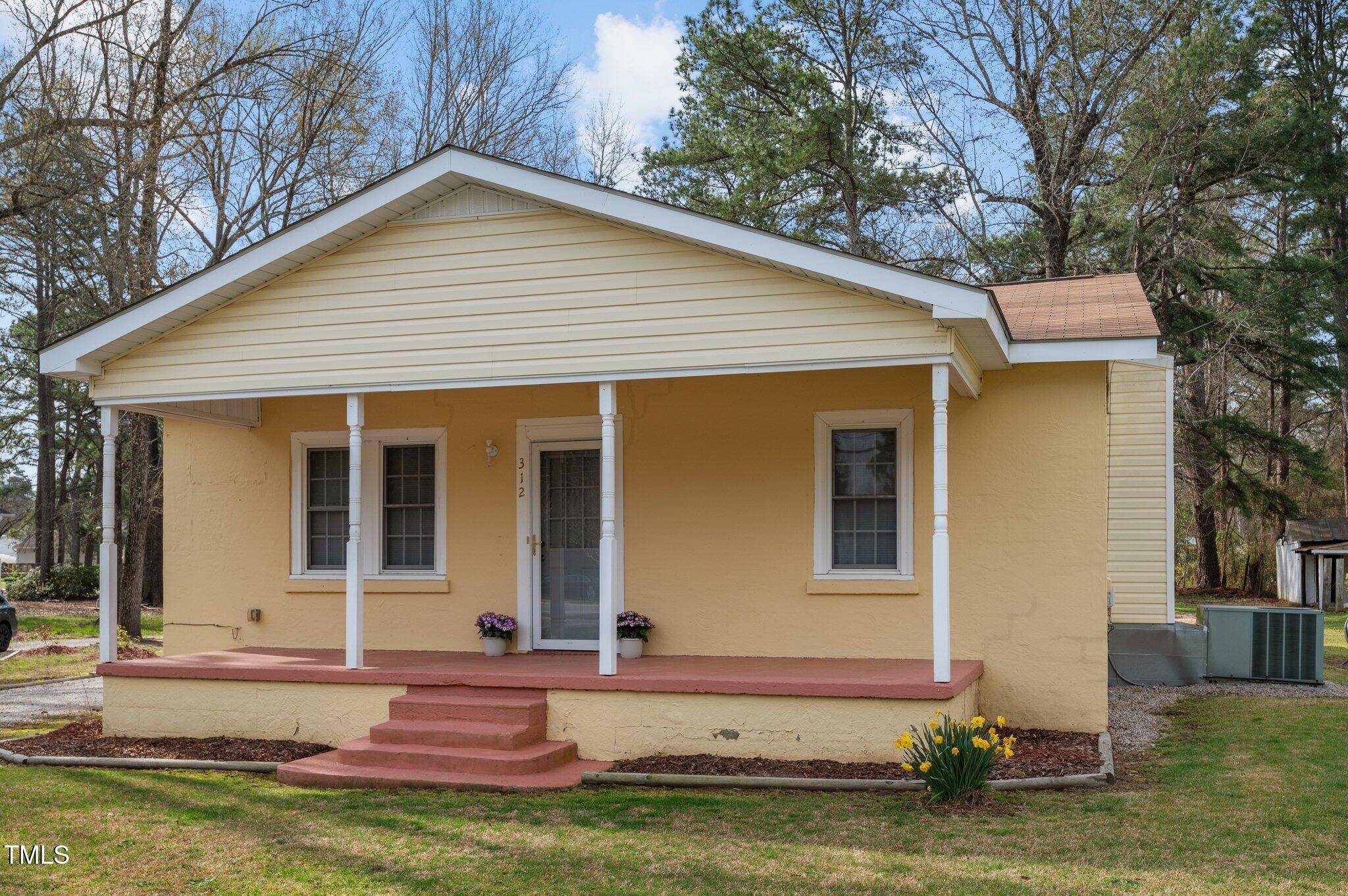 Princeville, NC 27886,312 Greenwood Boulevard