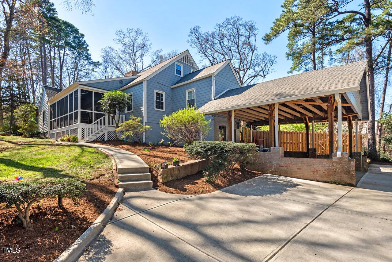 Durham, NC 27707,122 W Woodridge Drive