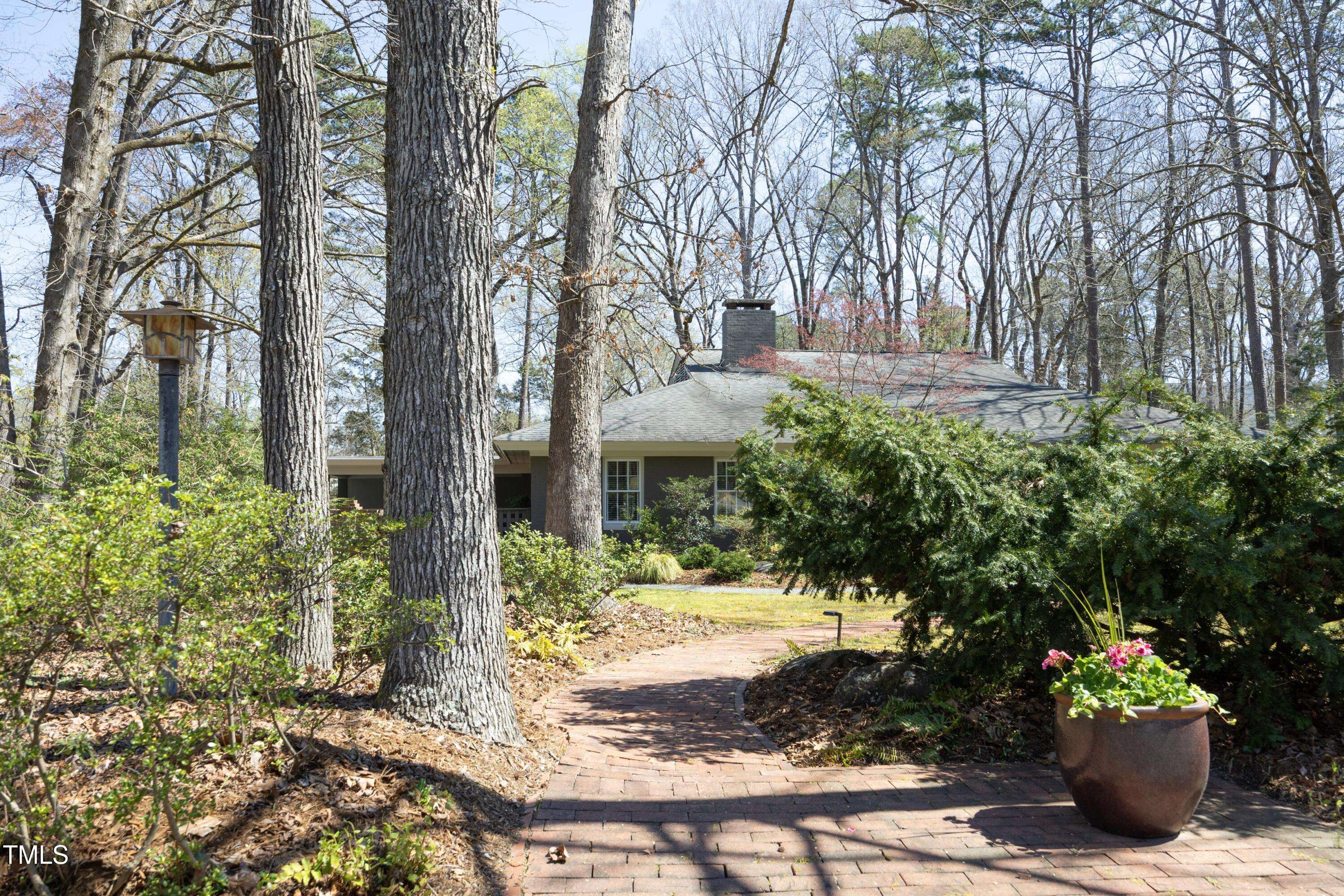 Chapel Hill, NC 27514,817 Old Mill Road