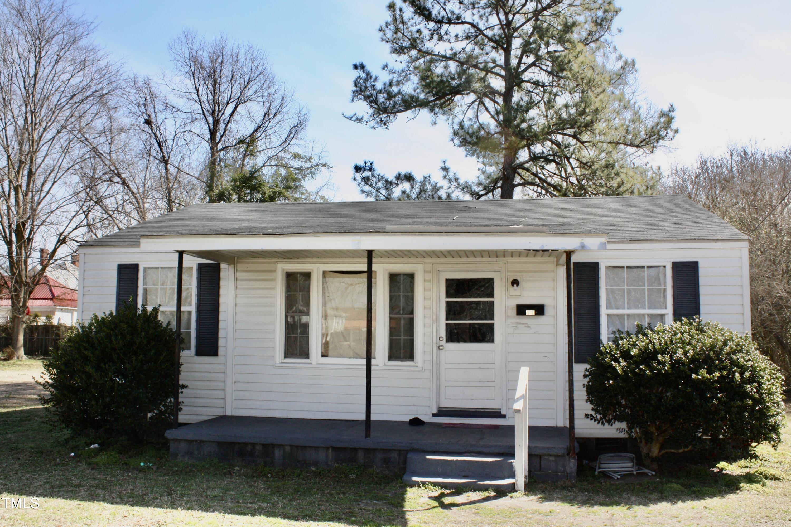 La Grange, NC 28551,101 S Wooten Street
