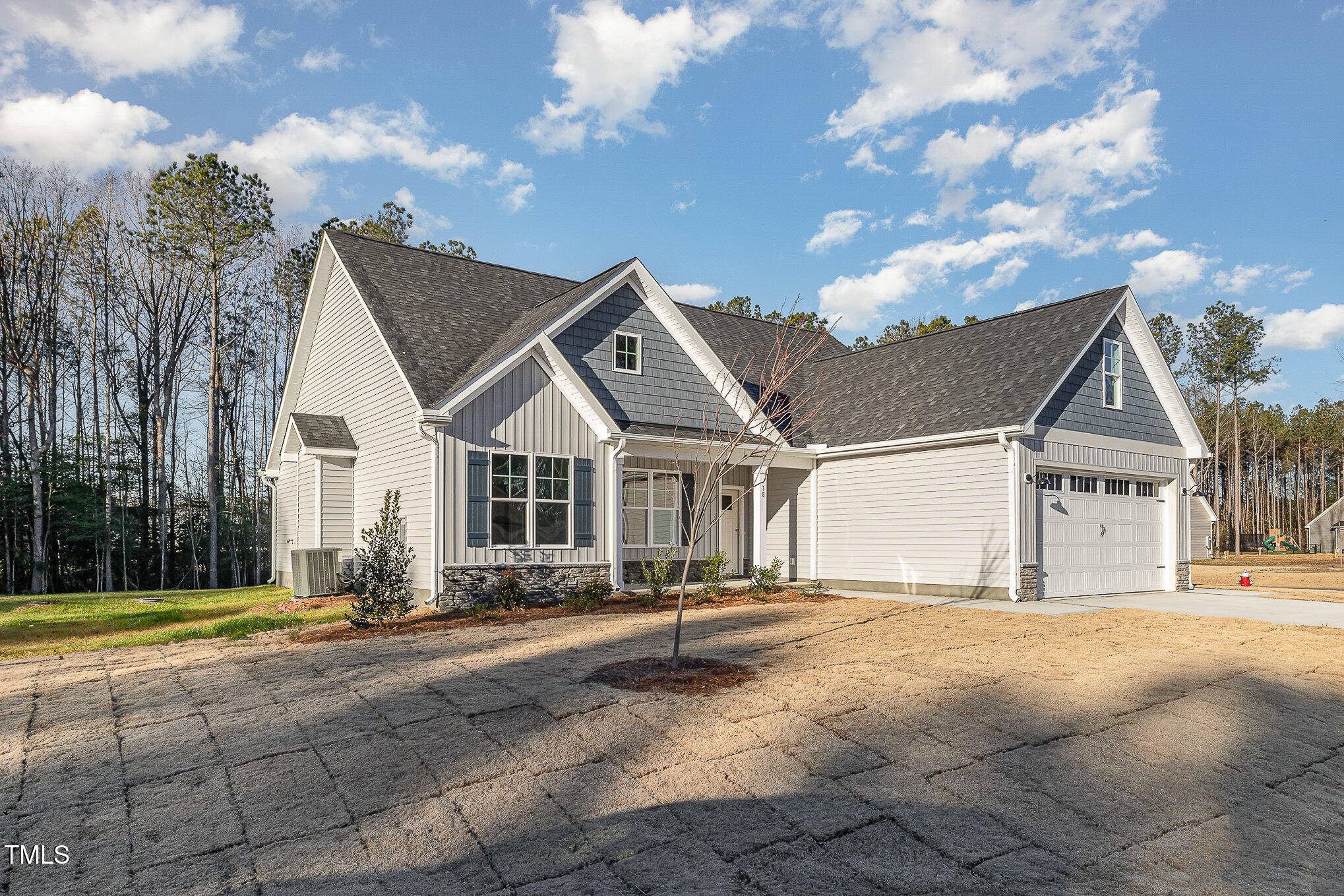 Smithfield, NC 27577,18 S Rowsham Place