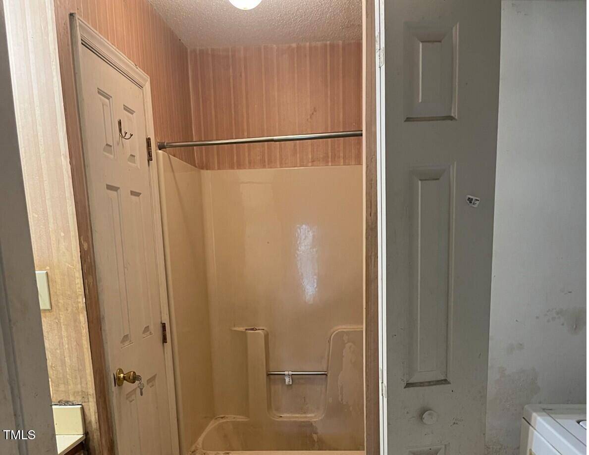 Cary, NC 27511,811 New Kent Place #1a