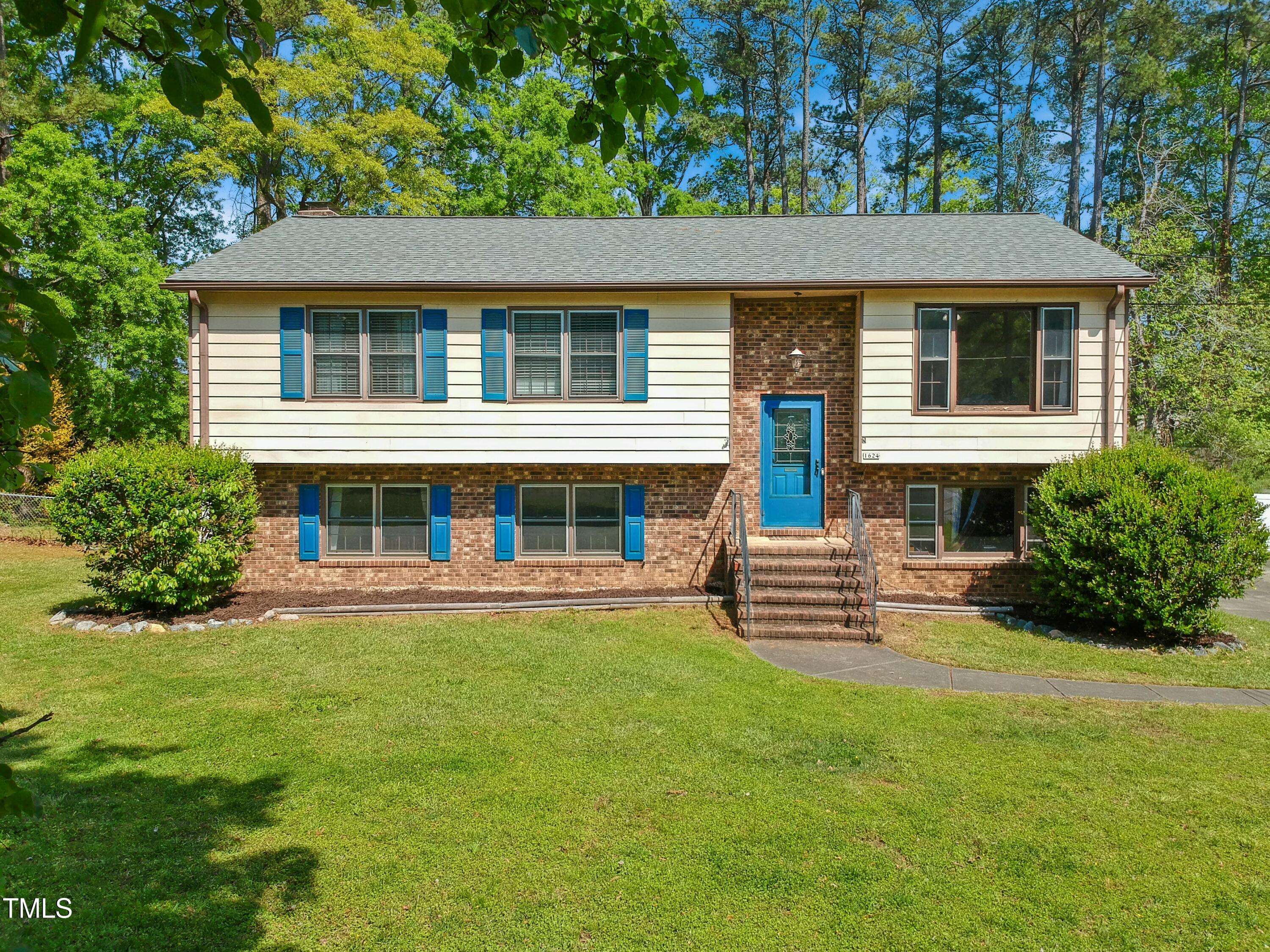 Apex, NC 27502,1624 Cone Avenue