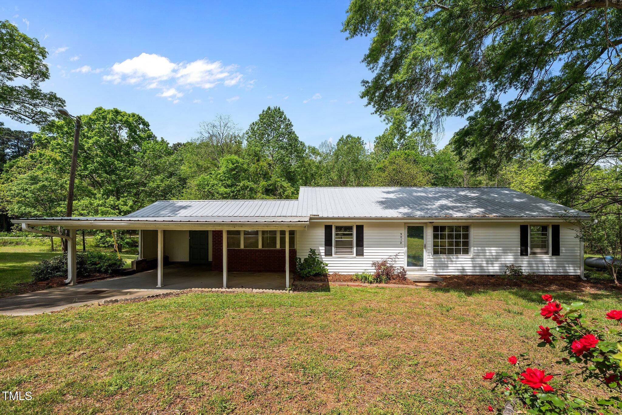 Mebane, NC 27302,901d Gibson Road