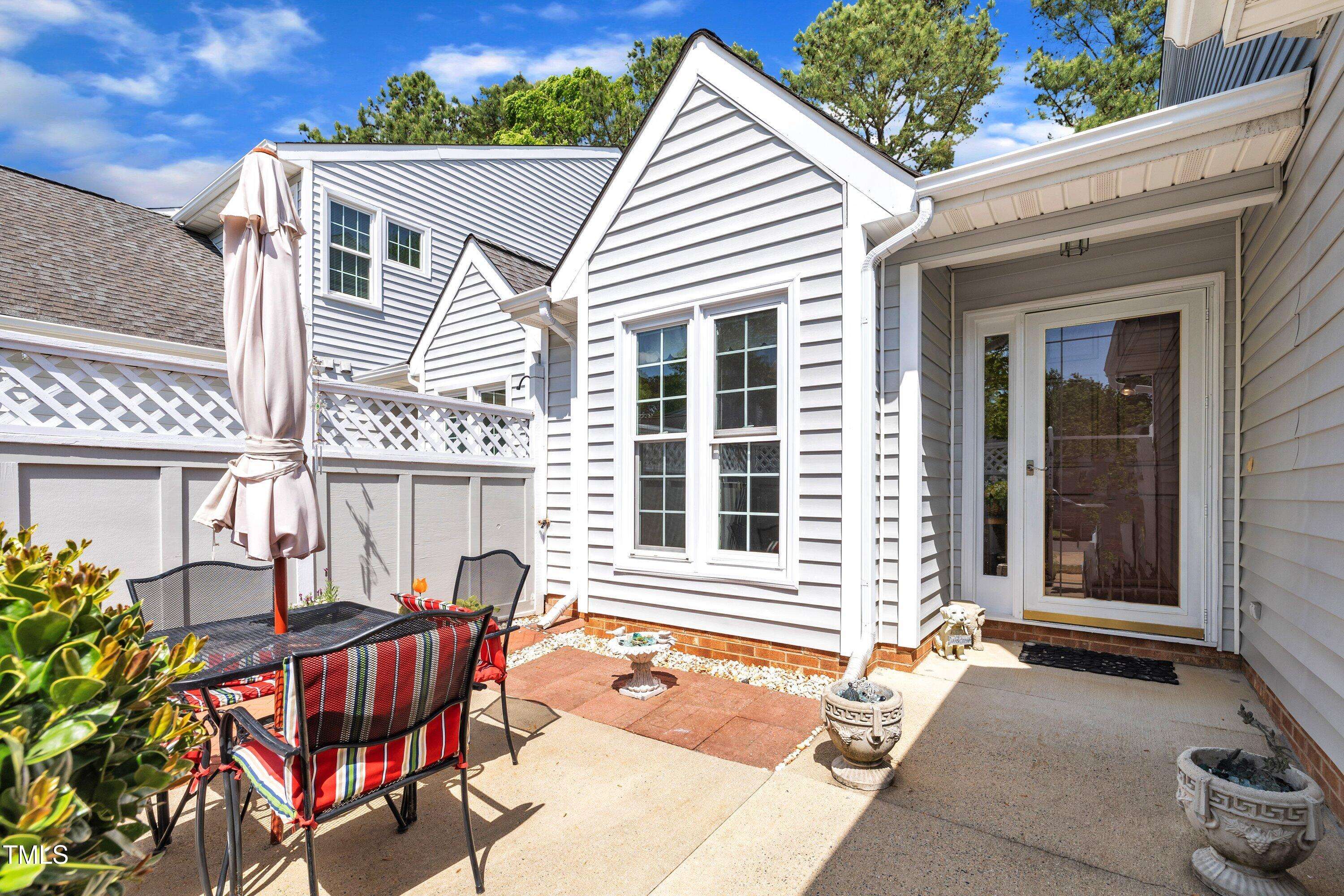 Cary, NC 27511,105 Breakers Place