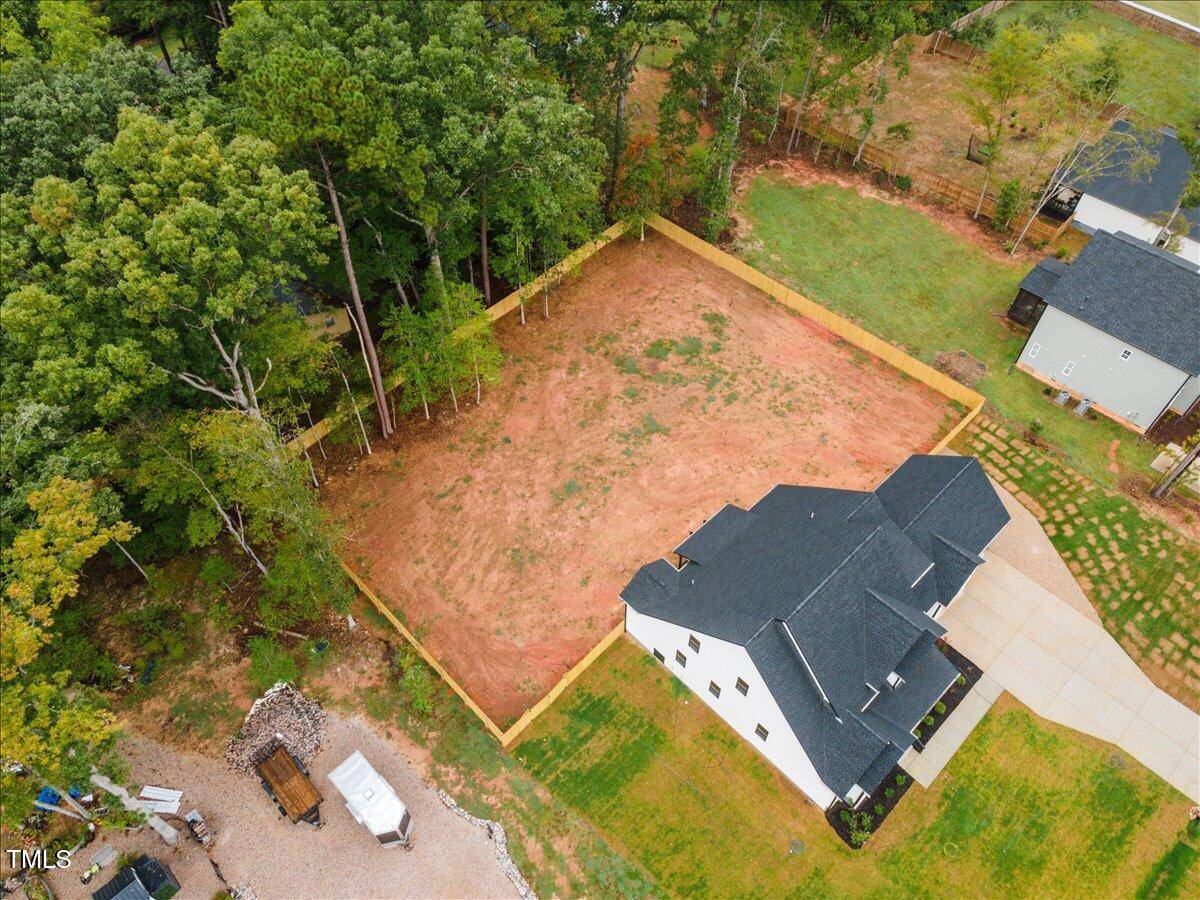 Louisburg, NC 27549,123-125 Ottawa Dr.