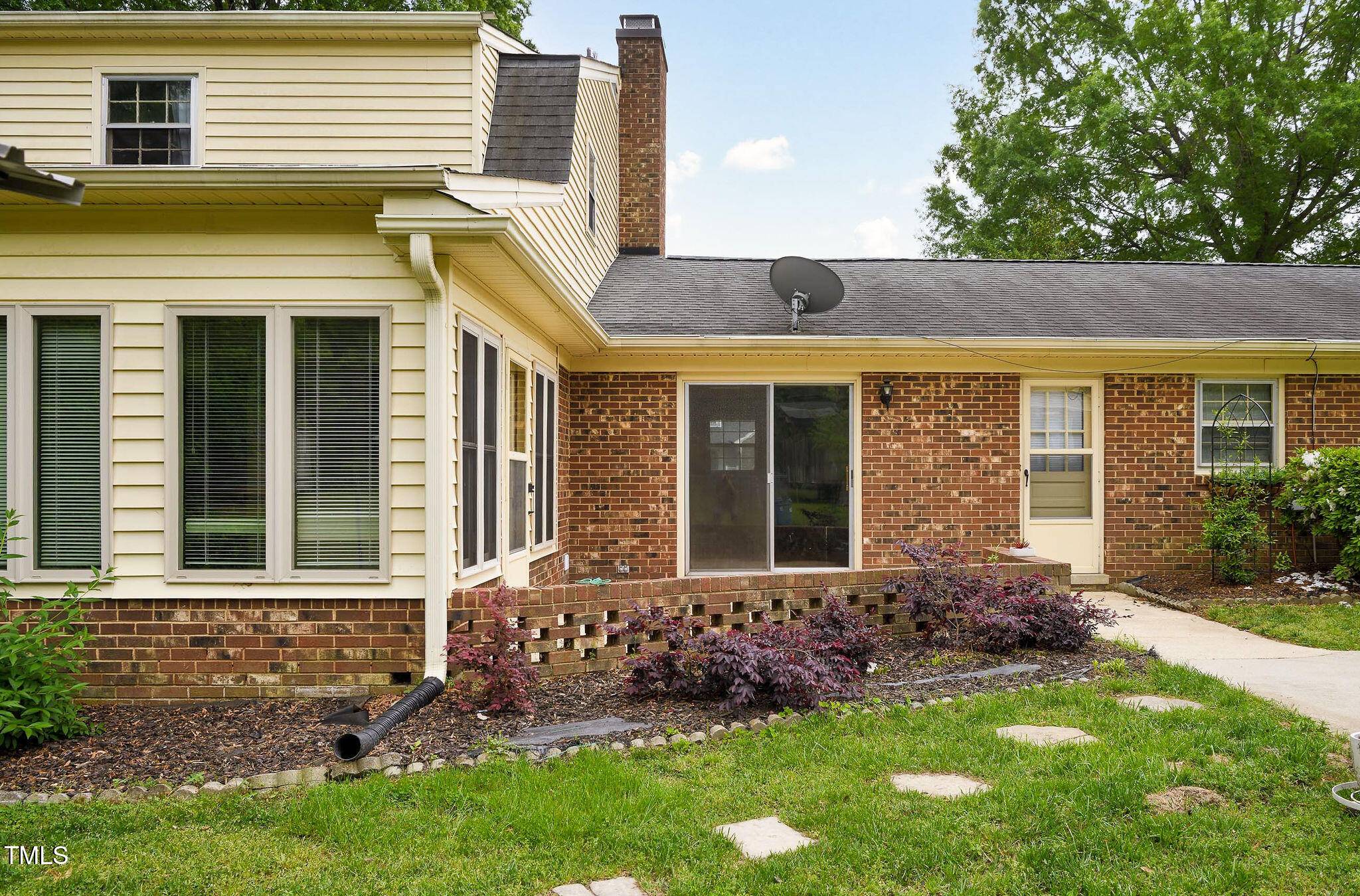 Burlington, NC 27215,2021 Sunnybrook Drive