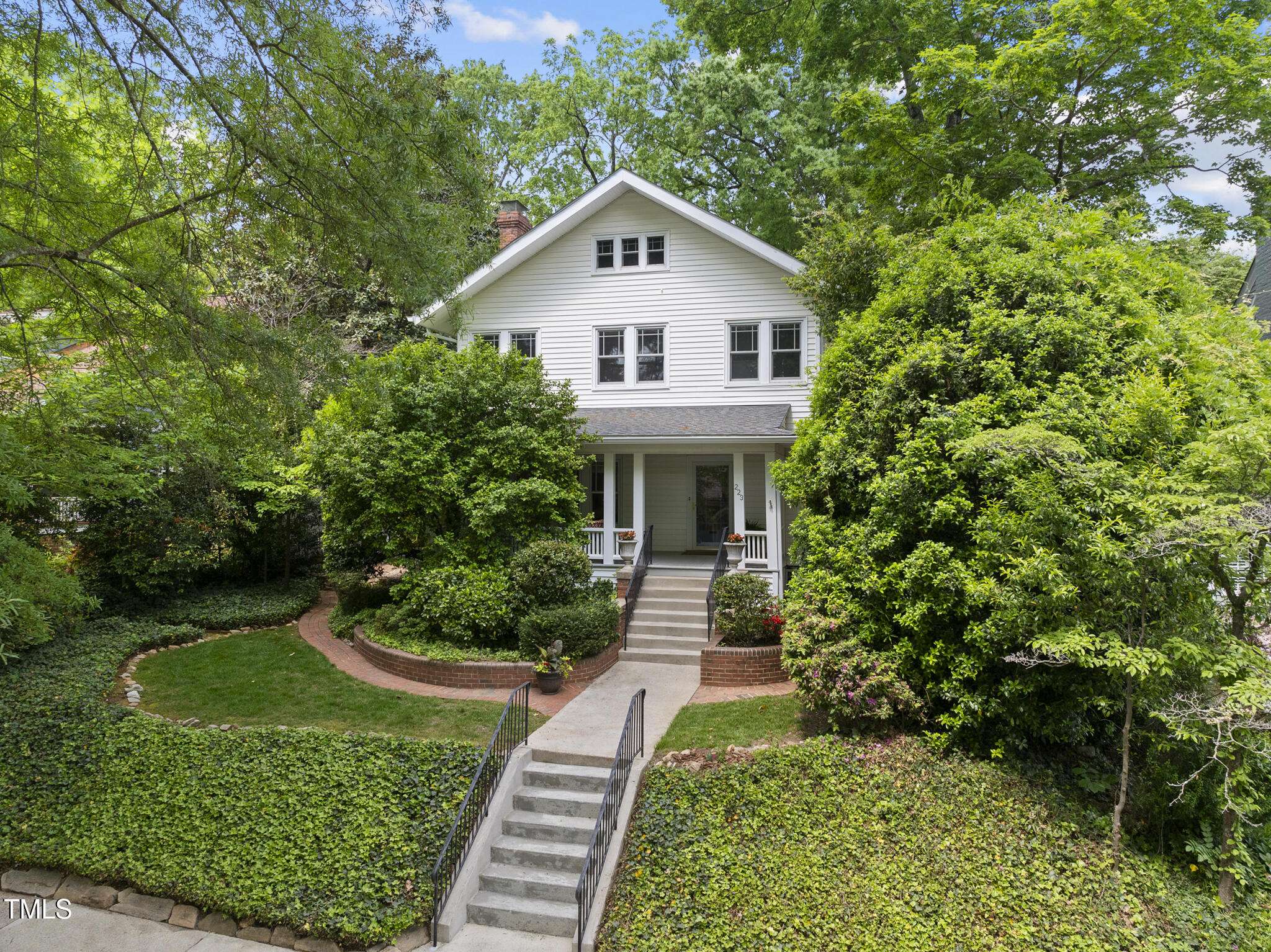 Raleigh, NC 27605,223 Hawthorne Road