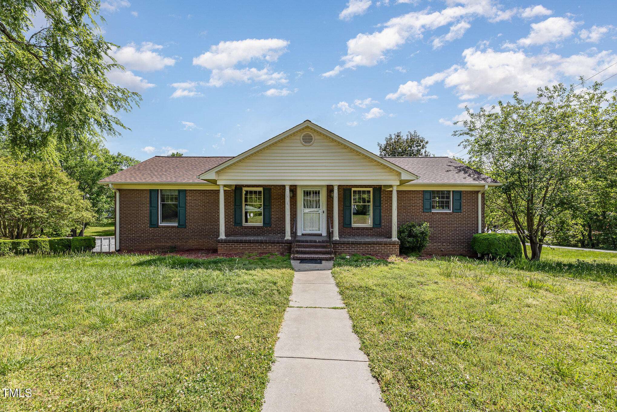 Burlington, NC 27215,1303 Cherry Drive