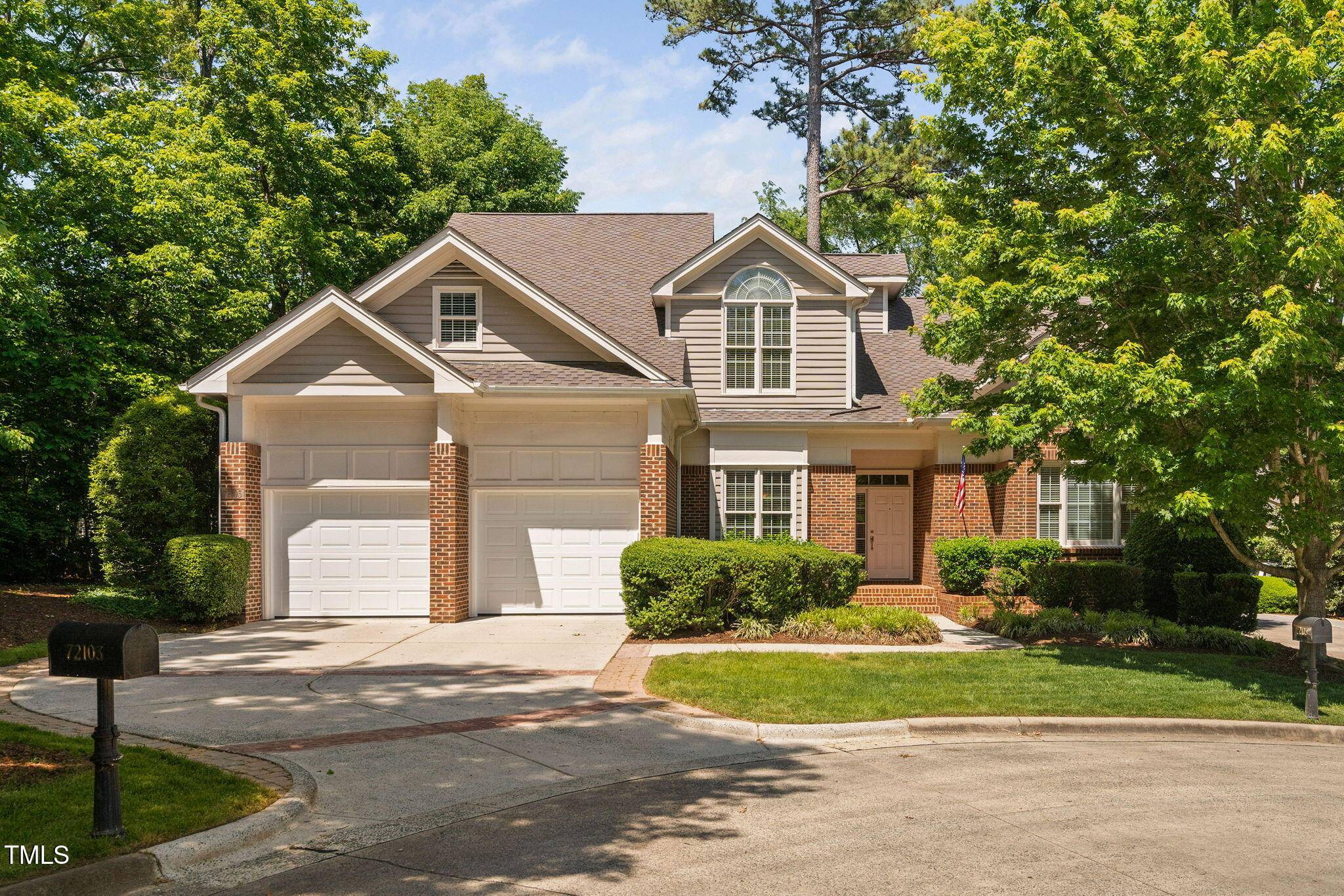 Chapel Hill, NC 27517,72103 Moseley