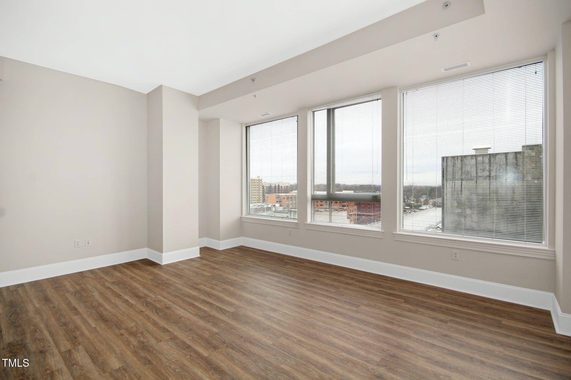 Raleigh, NC 27603,400 W North Street #814