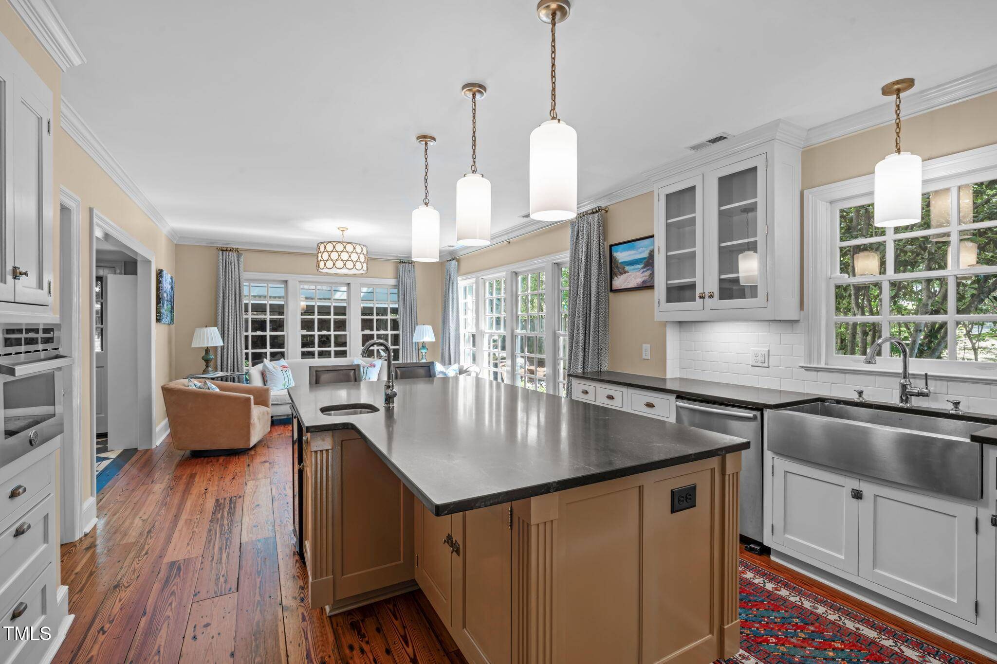 Raleigh, NC 27608,2704 Fairview Road