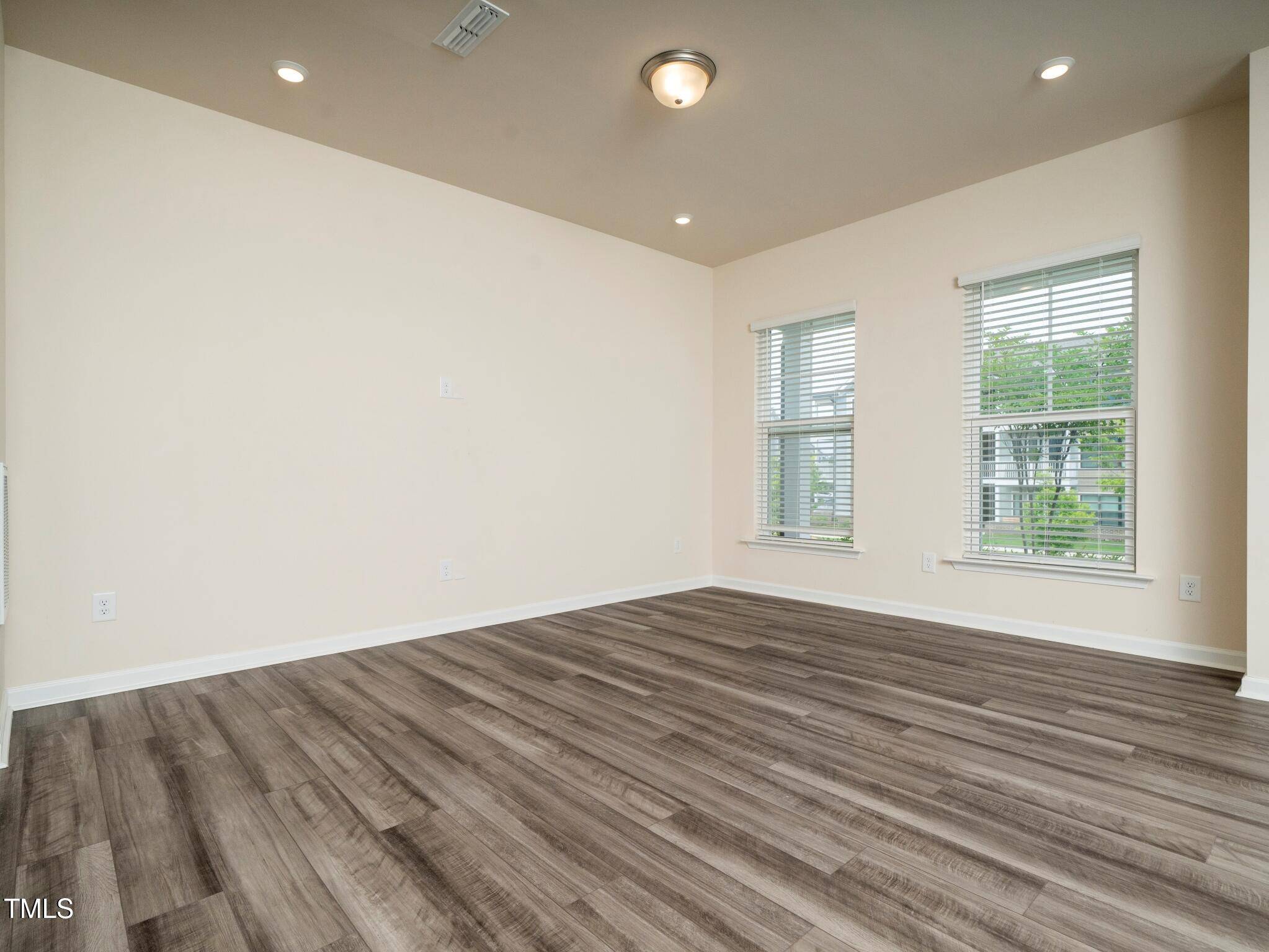 Wake Forest, NC 27587,1218 S Franklin Street