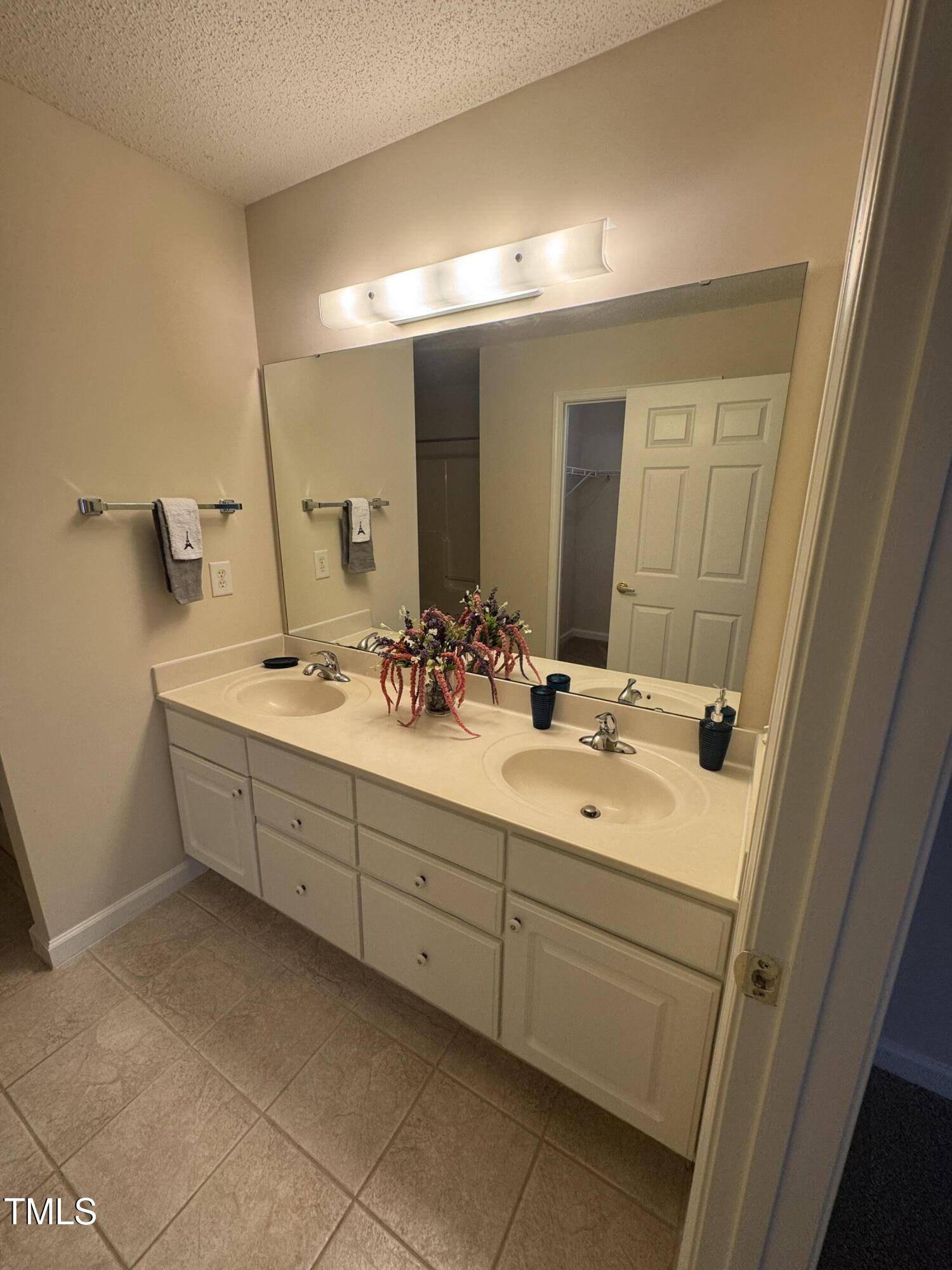 Raleigh, NC 27617,2520-102 Gordon Glen Court
