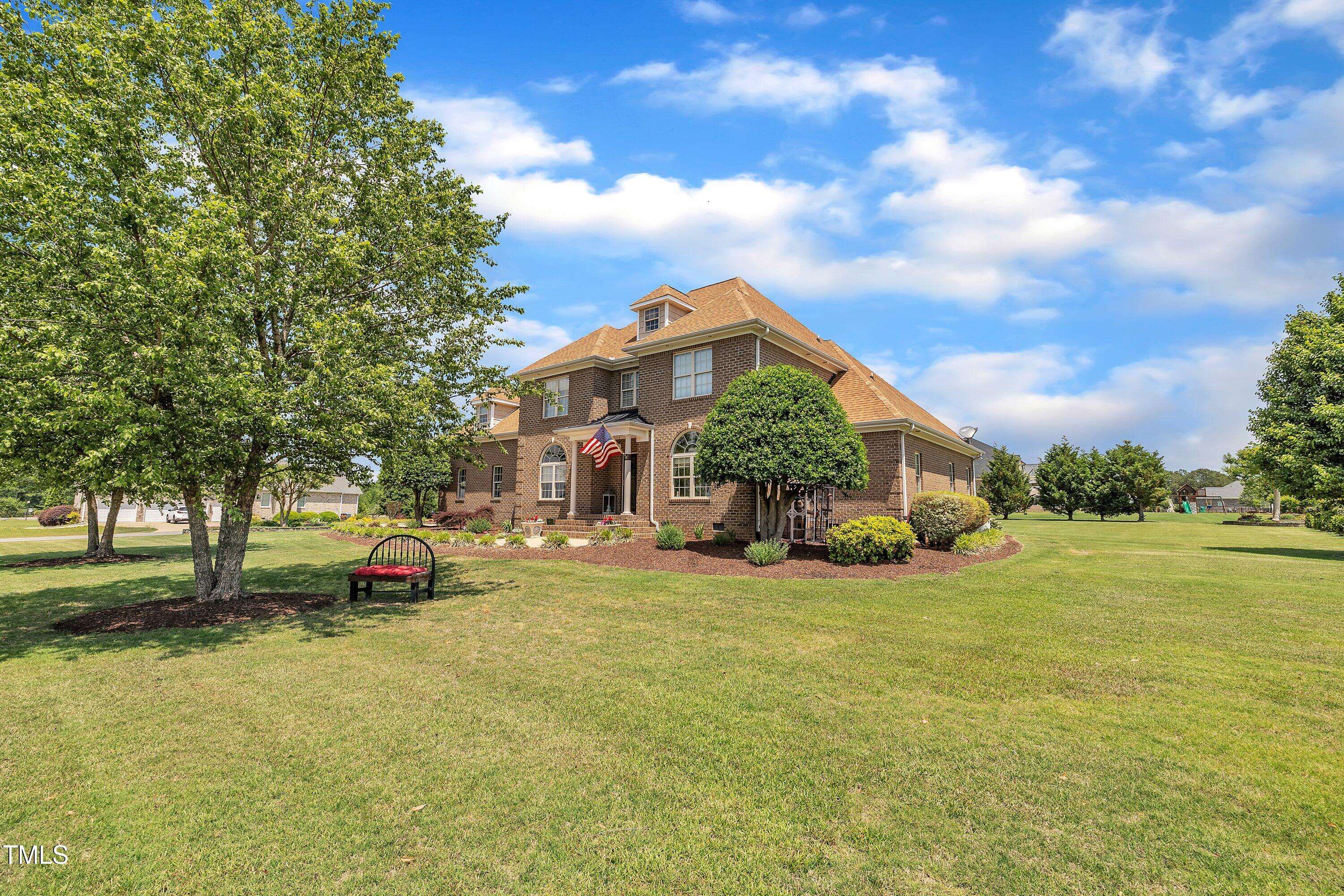Princeton, NC 27569,296 Shoreline Drive
