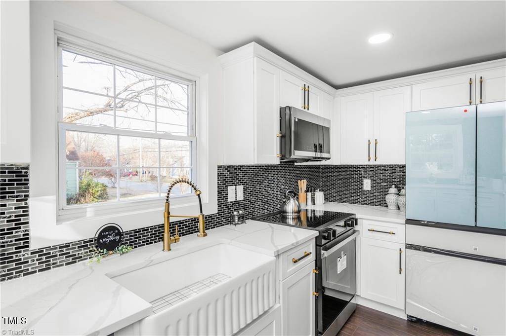 Winston-salem, NC 27103,900 Gales Avenue