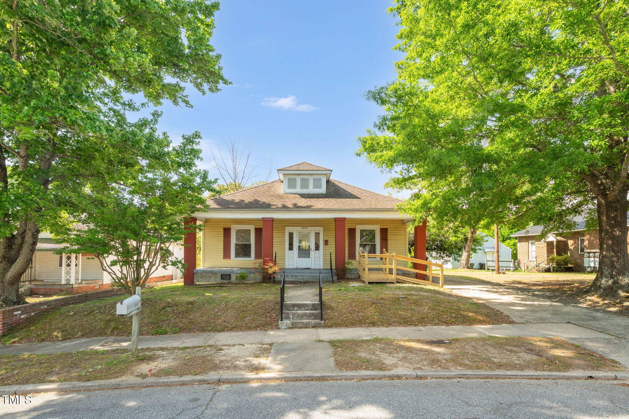 Burlington, NC 27217,1007 Grace Avenue