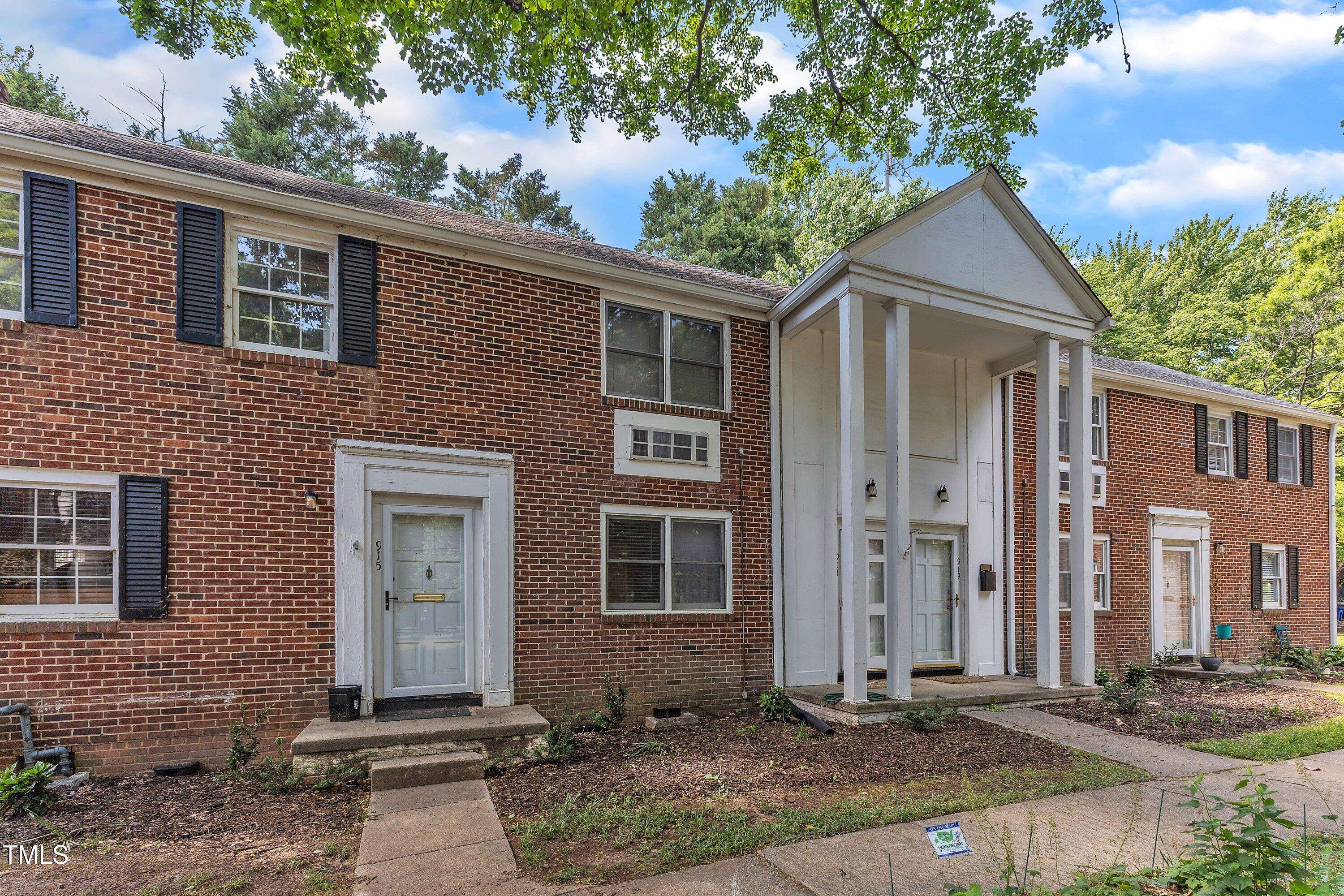 Raleigh, NC 27605,917 Saint Marys Street