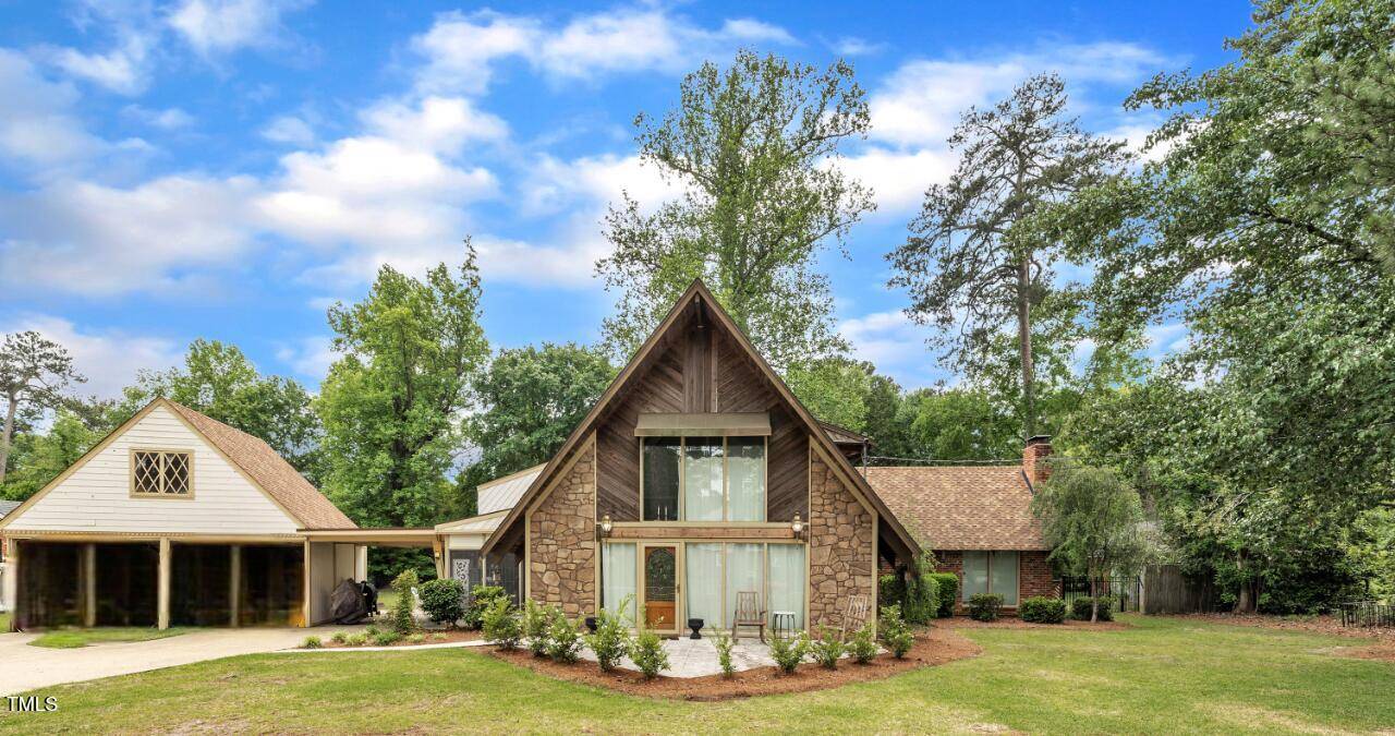 Dunn, NC 28334,1003 W Divine Street
