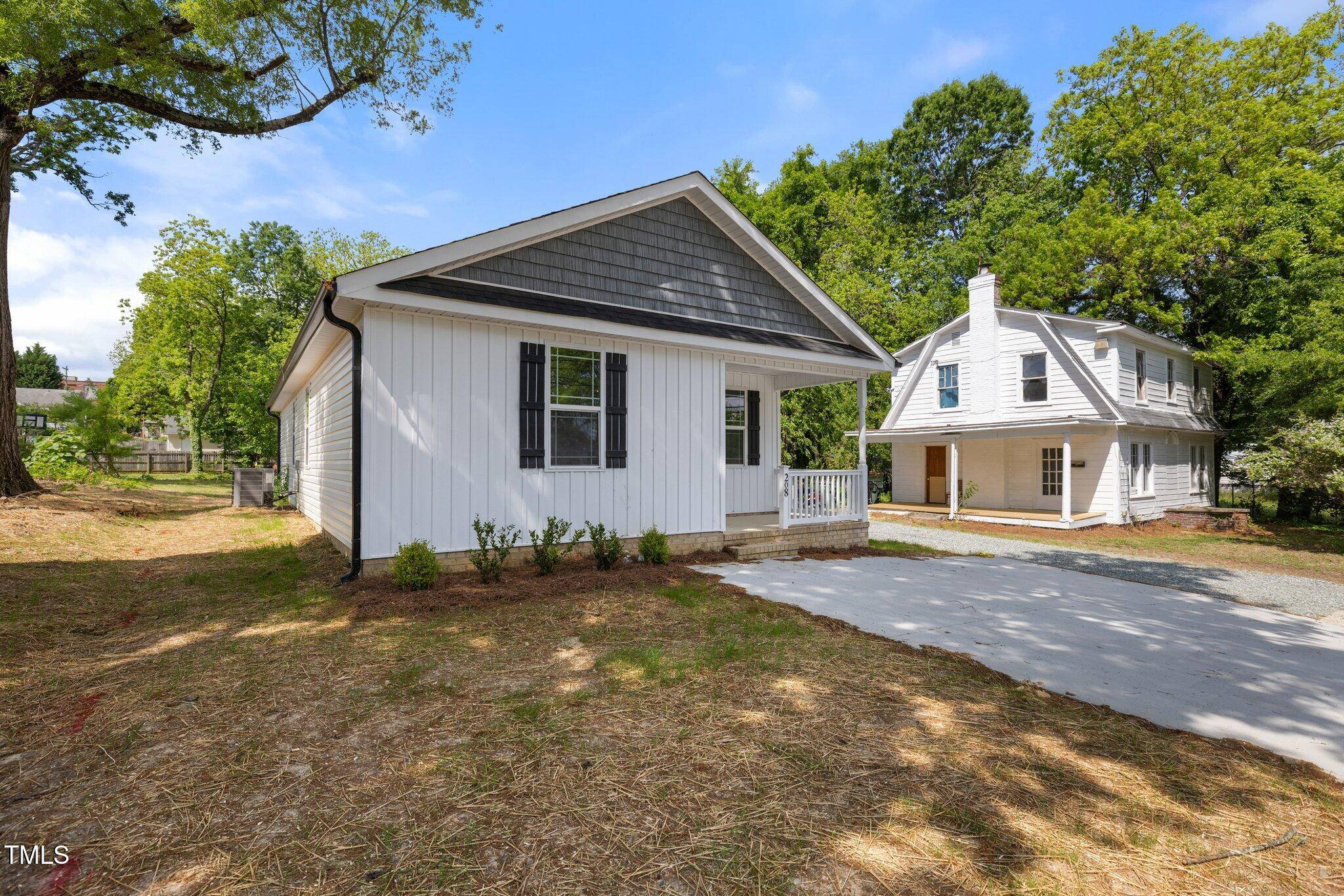 Burlington, NC 27217,208 W Holt Street