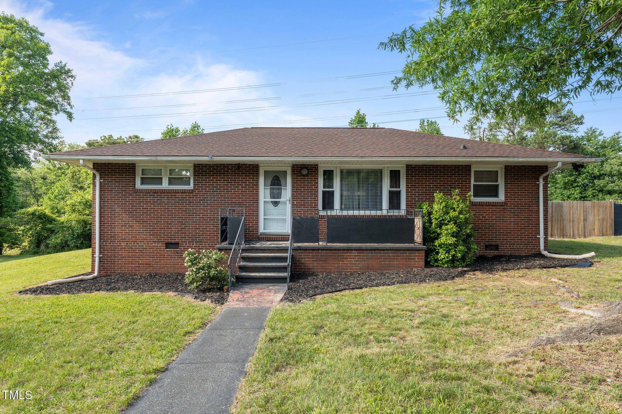 Burlington, NC 27217,464 Camp Road