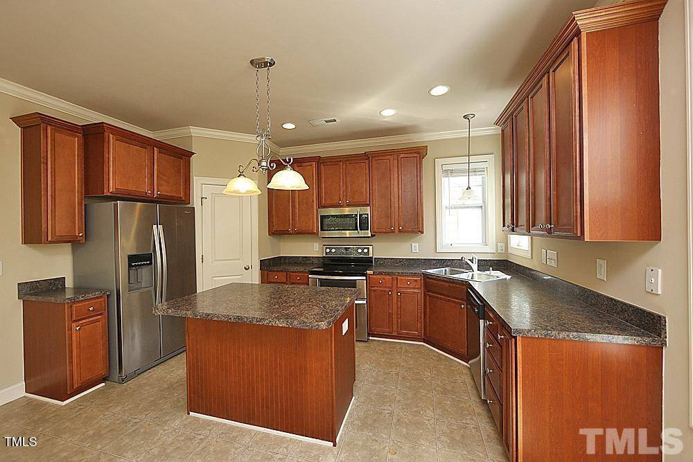 Apex, NC 27502,5012 Sunny Creek Lane