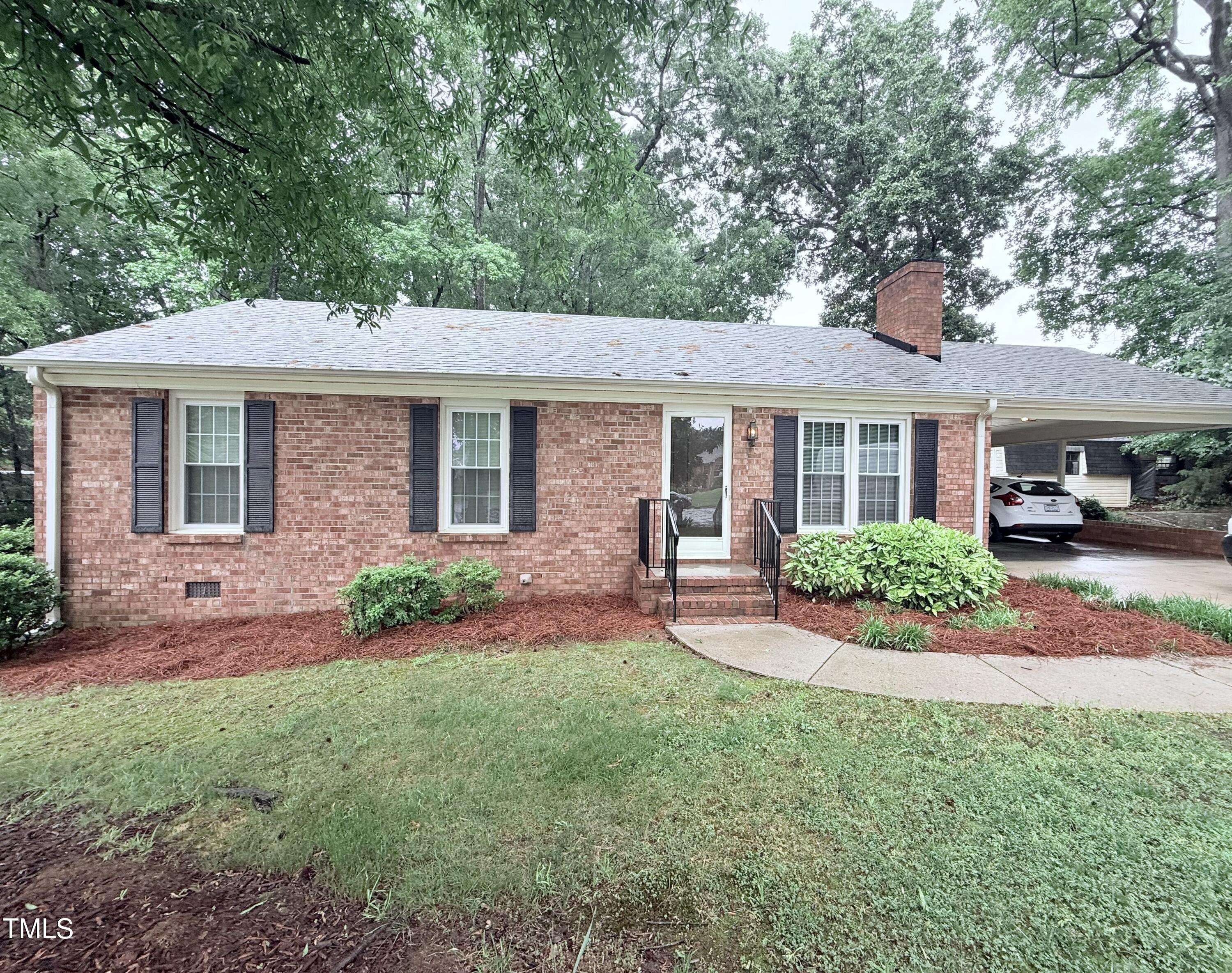Burlington, NC 27215,609 Malone Court
