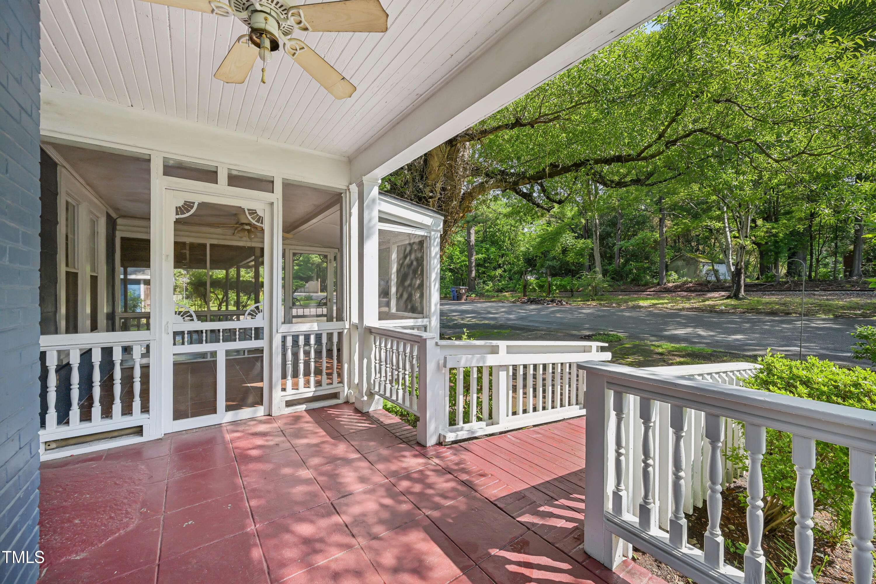 Sanford, NC 27330,102 W Weatherspoon Street