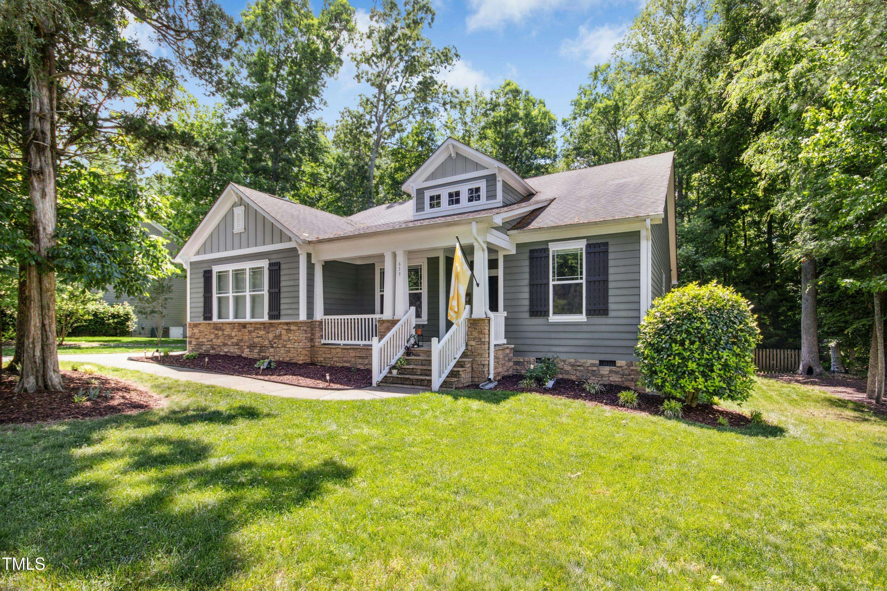 Hillsborough, NC 27278,619 E Hatterleigh Avenue
