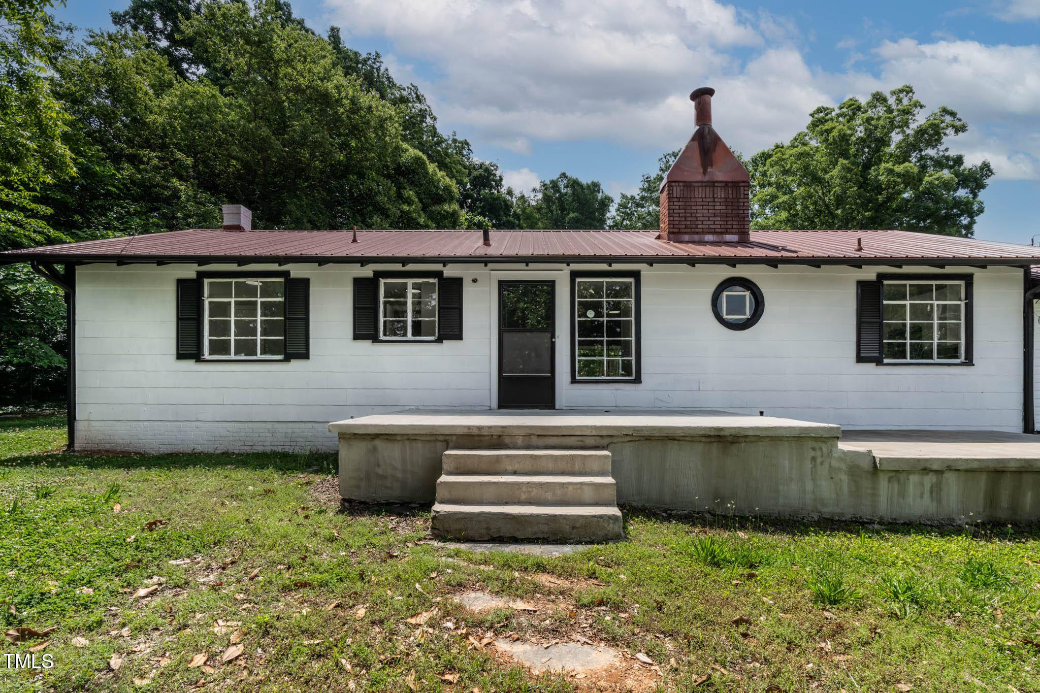 Siler City, NC 27344,519 W Raleigh Street