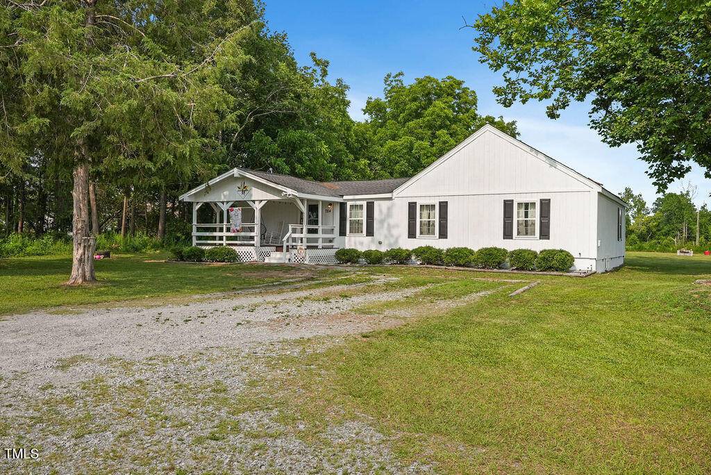 Coats, NC 27521,784 Crawford Road