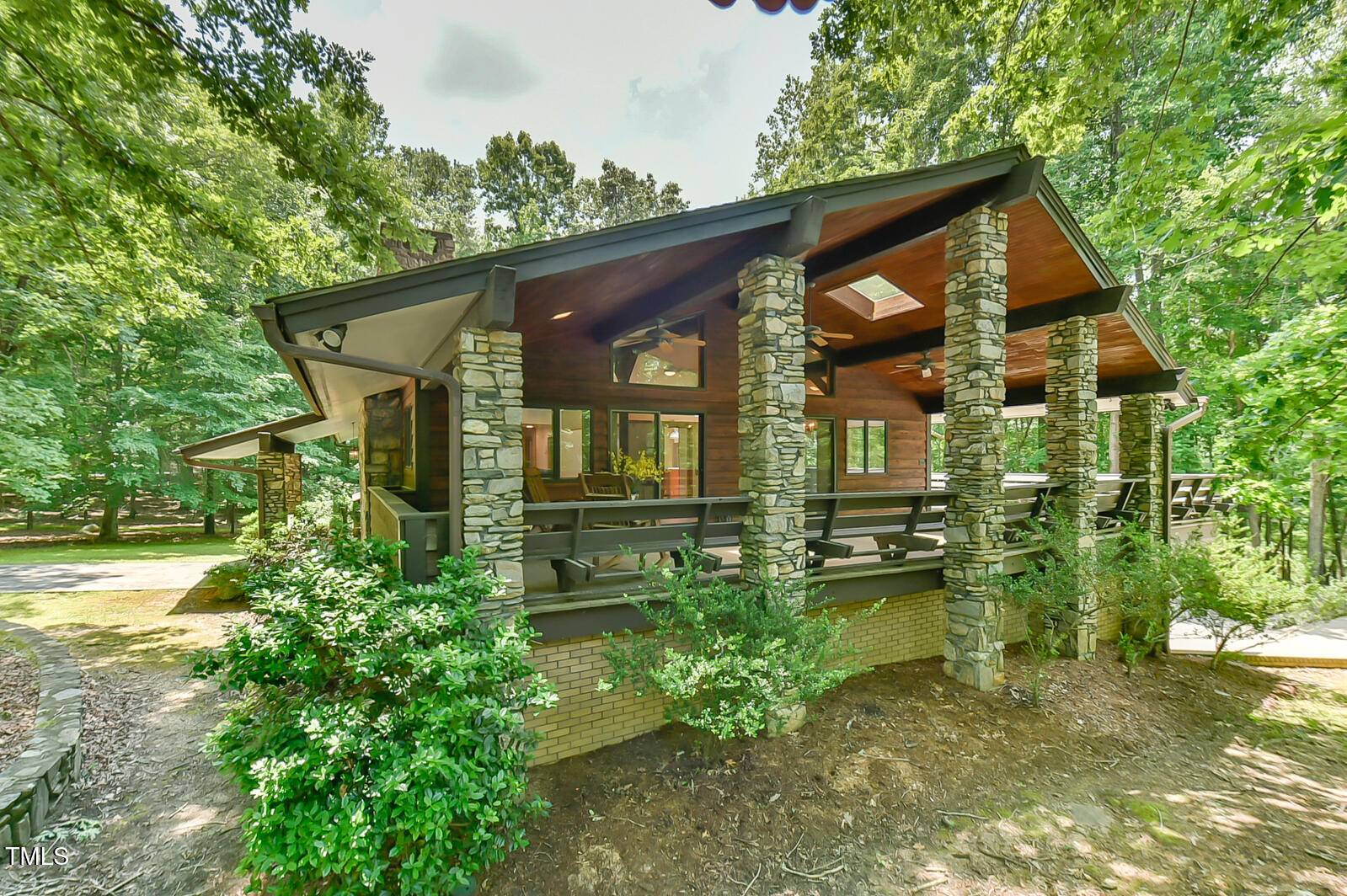 Chapel Hill, NC 27516,110 Wolfs Trail