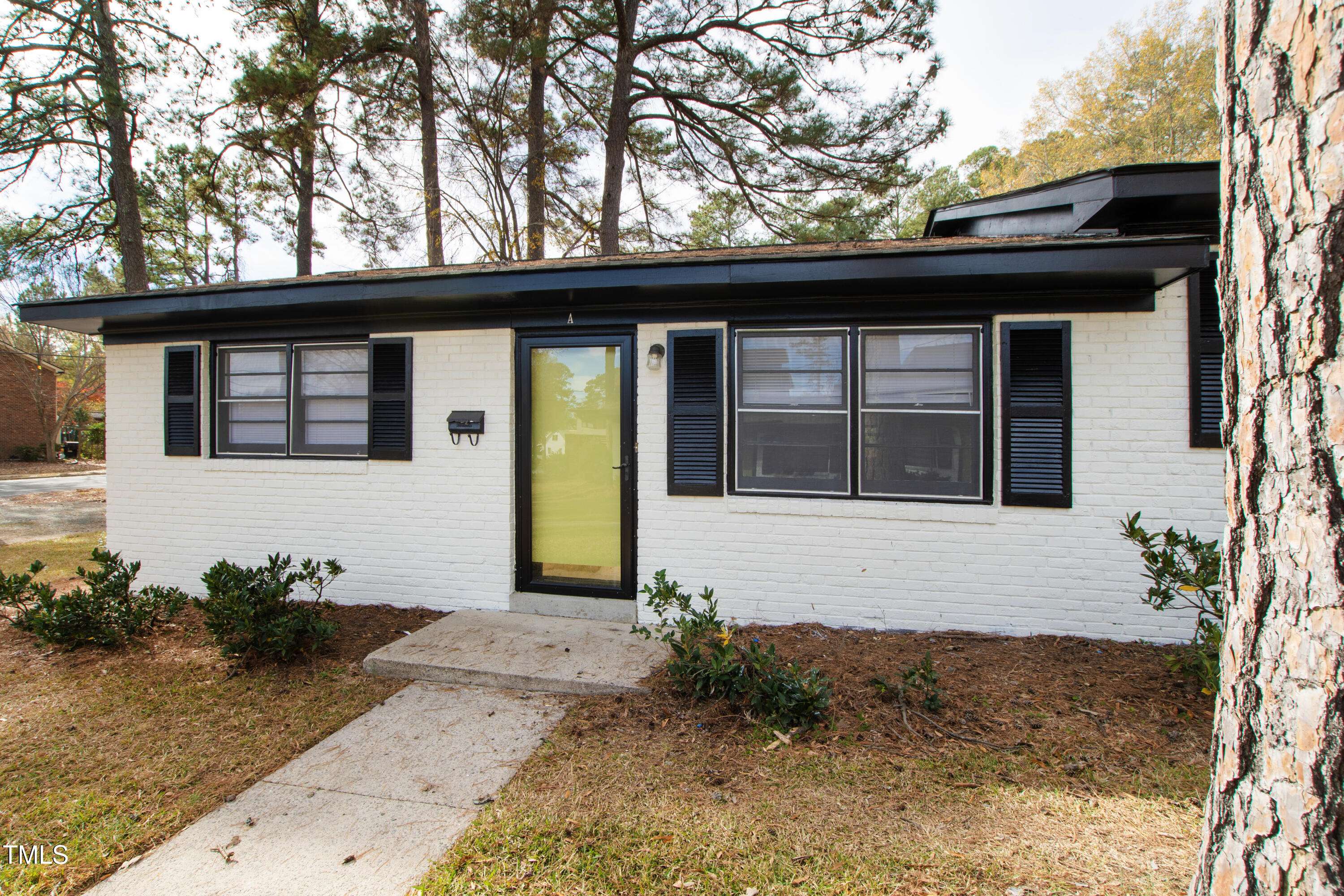 Carrboro, NC 27510,109 W Poplar Avenue #A